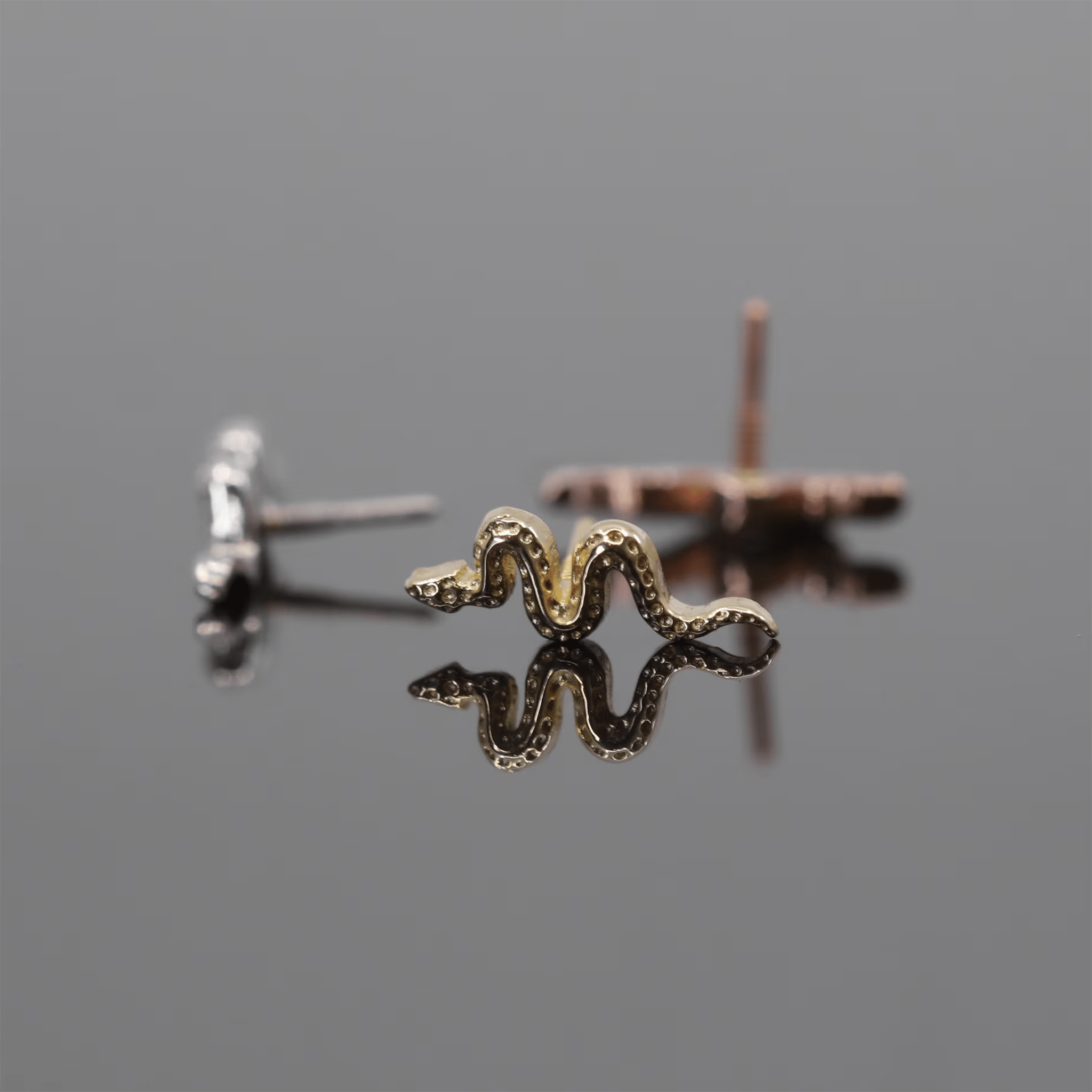 BEATTI Threadless Ends 14K Gold Tiny Snake Internally threaded 14K Gold Tiny Snake Internally threaded