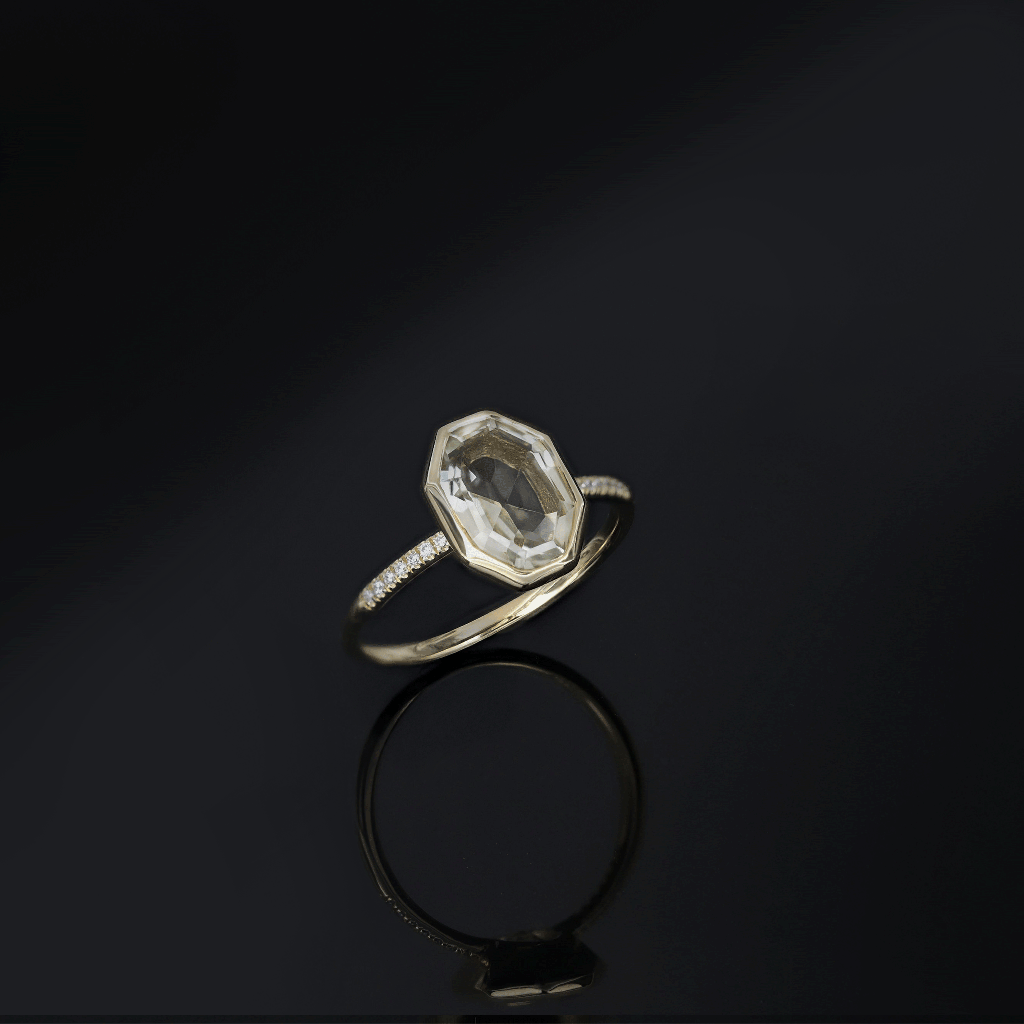 BEATTI Ring 05 _ Gemstone Ring 05 _ Gemstone Ring