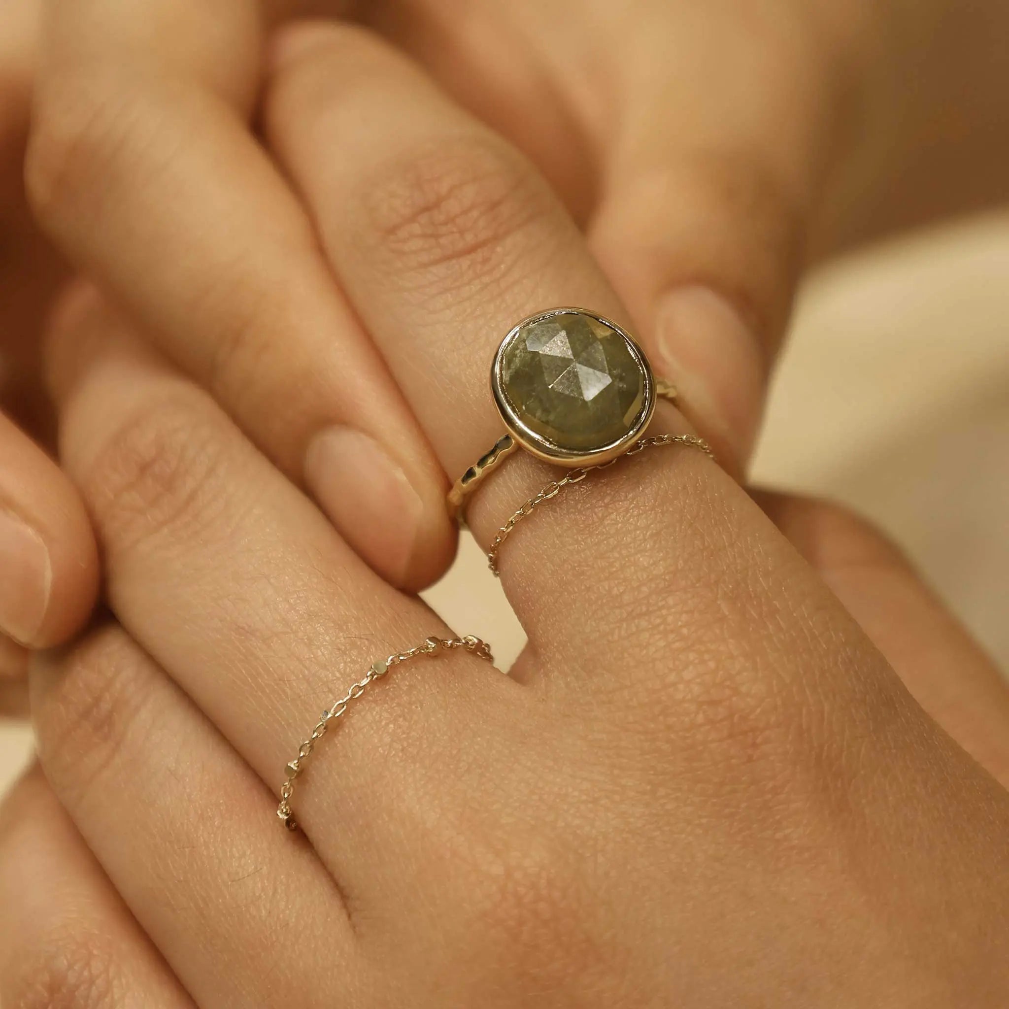 BEATTI Ring Sq • 14K Gold Chain Ring Sq • 14K Gold Chain Ring