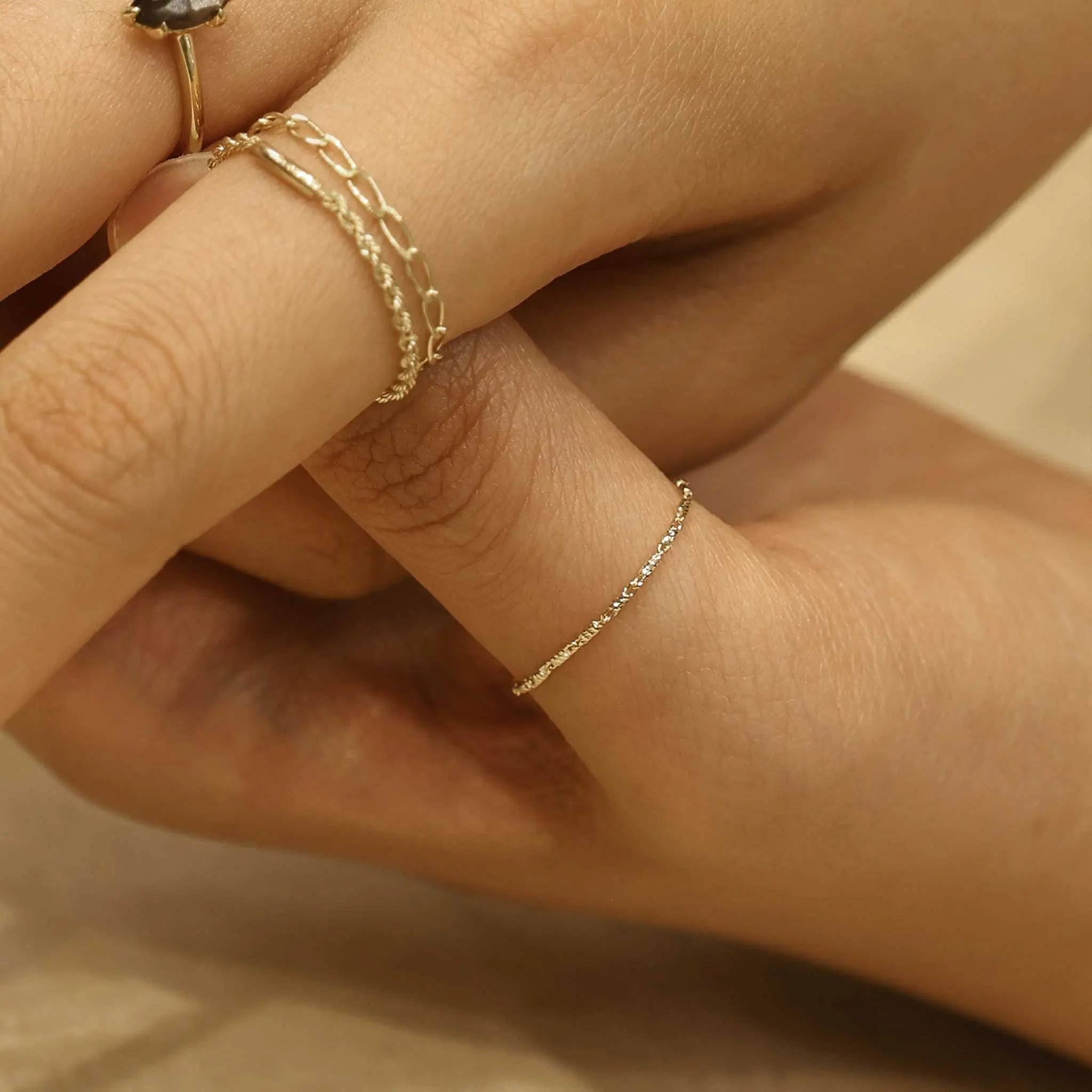 BEATTI Ring Carverli • 14K Gold Chain Rin Carverli • 14K Gold Chain Rin