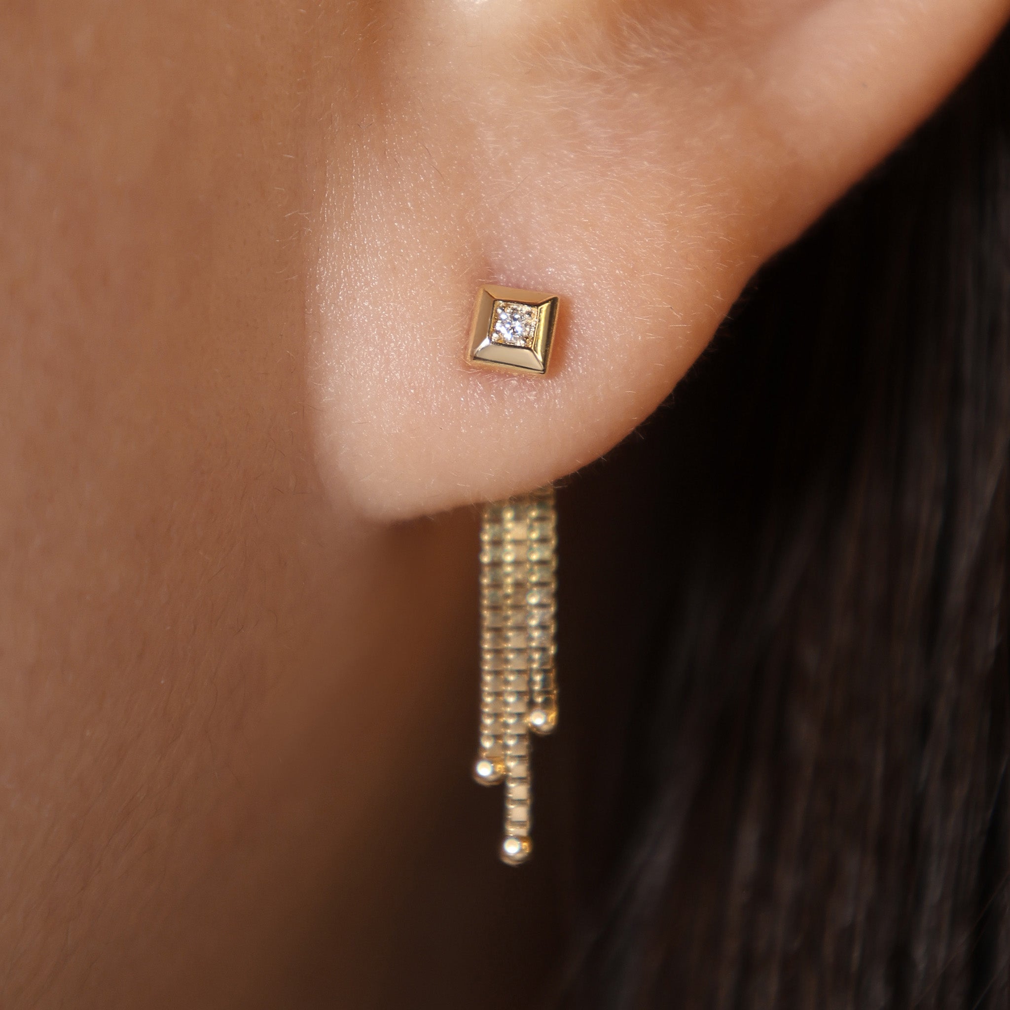 Diamond Pyramid Flat Back Stud