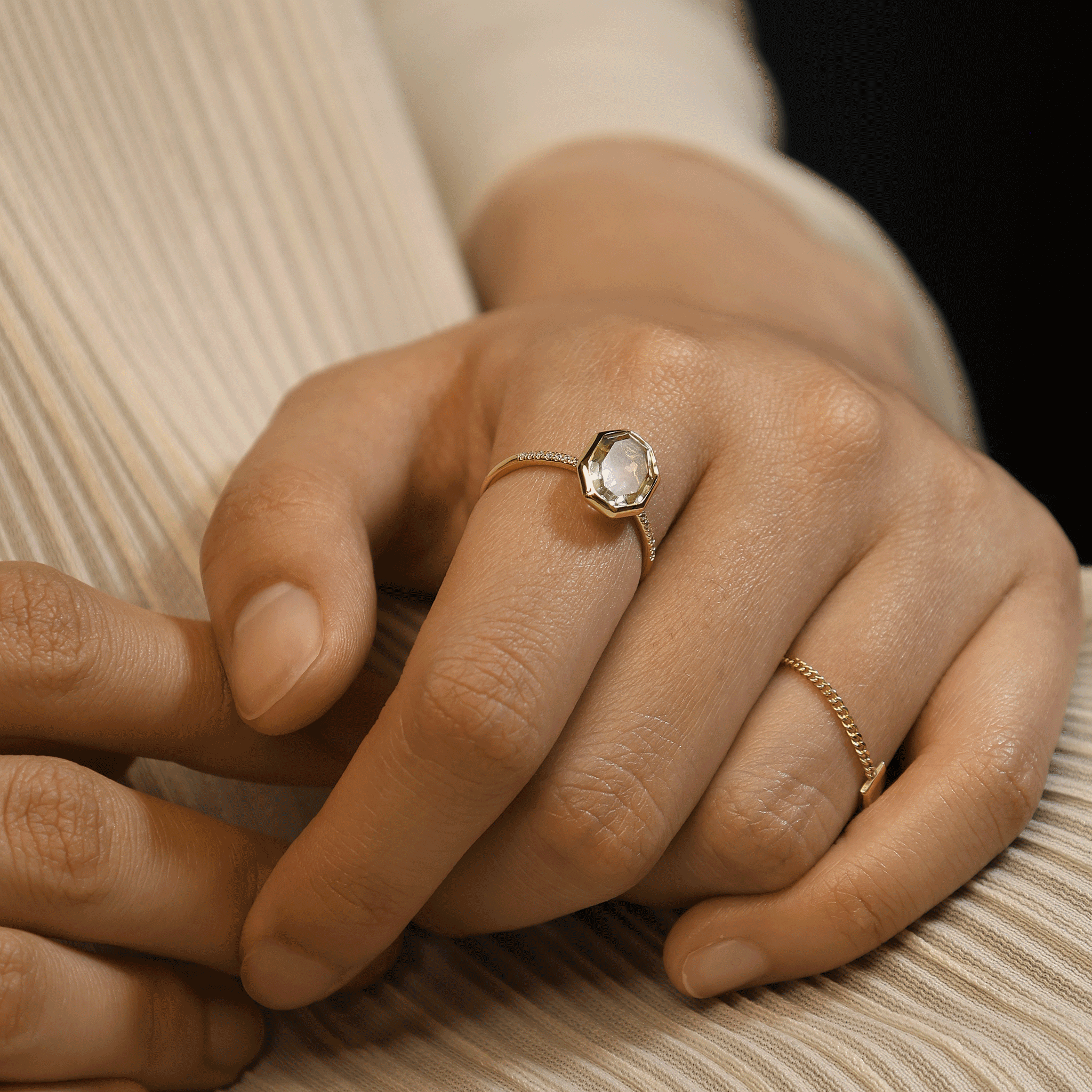 BEATTI Ring 05 _ Gemstone Ring 05 _ Gemstone Ring