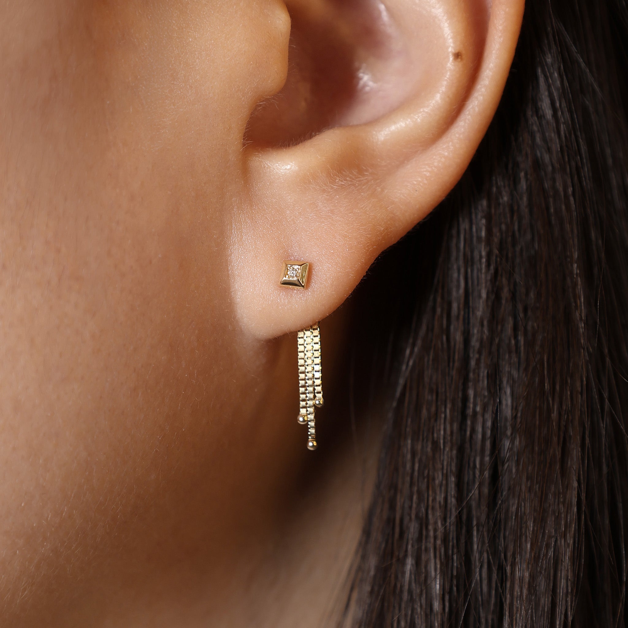 Diamond Pyramid Flat Back Stud