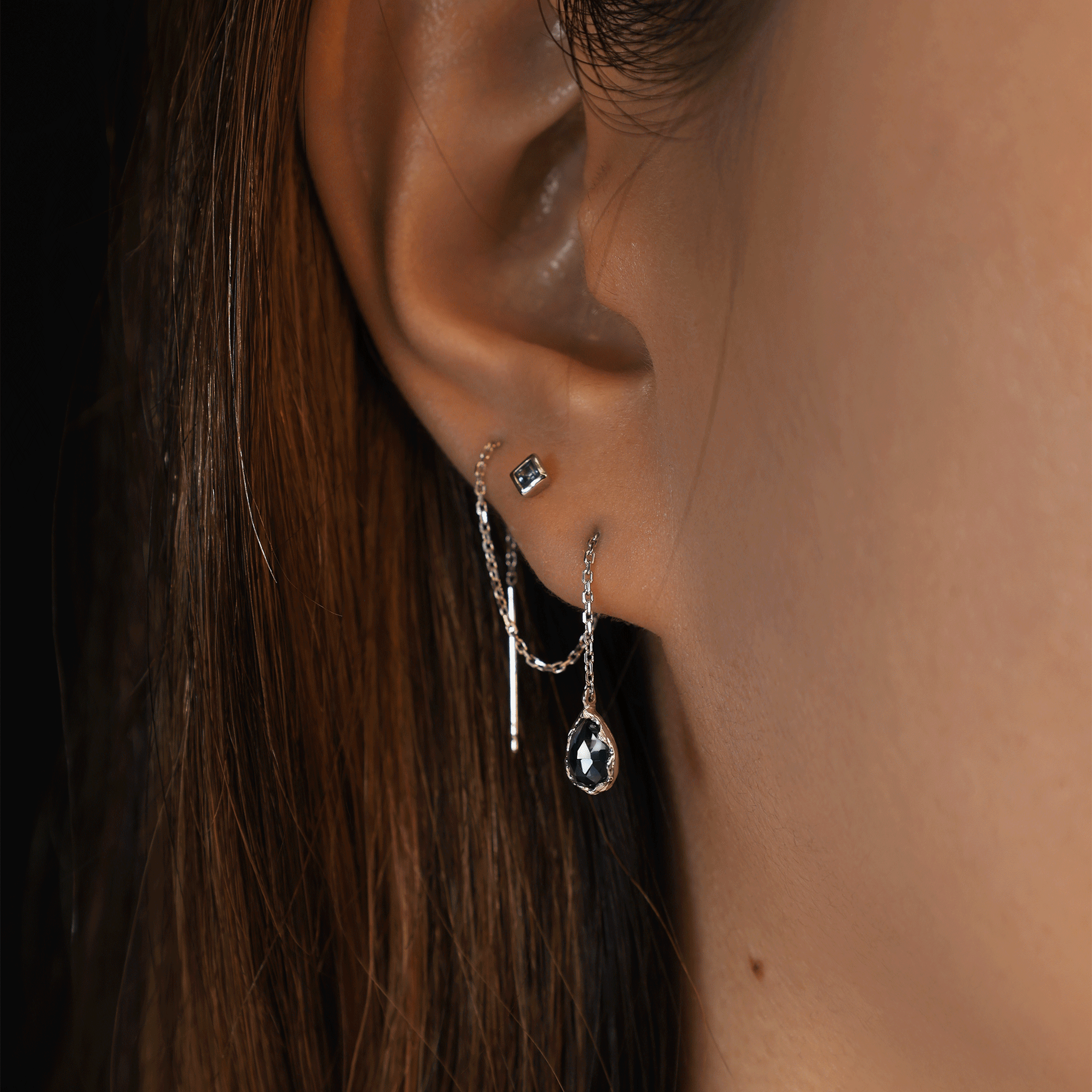 BEATTI Threaders BTE053 • Gemstone Organic Teardrop Threader BTE053 • Gemstone Organic Teardrop Threader