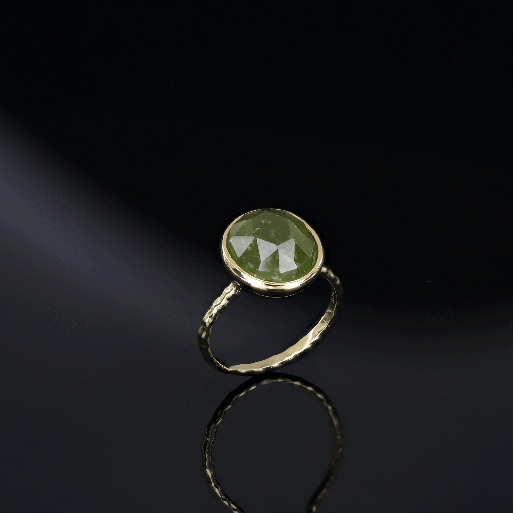 BEATTI Ring 02 _ Gemstone Ring 02 _ Gemstone Ring