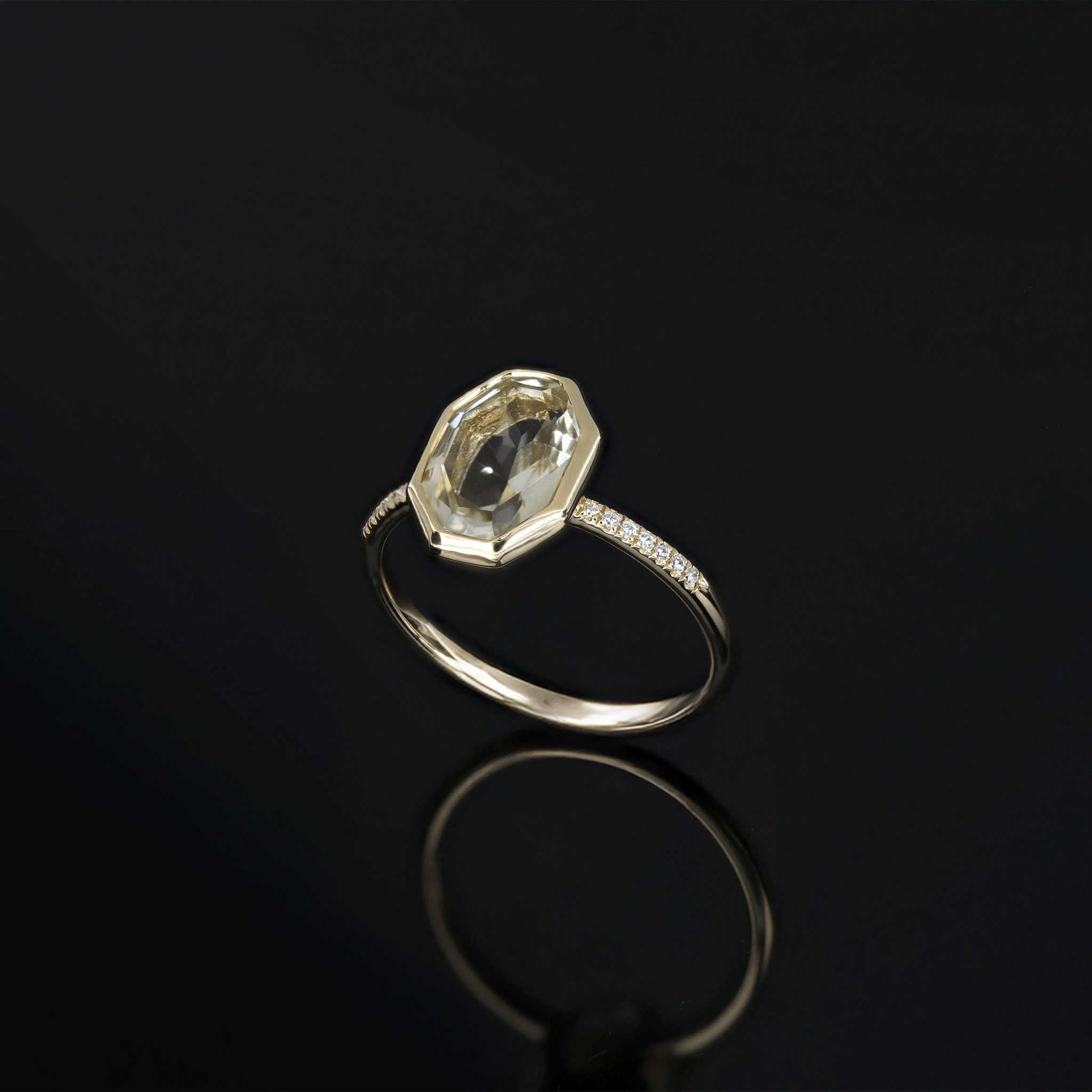 BEATTI Ring 05 _ Gemstone Ring 05 _ Gemstone Ring