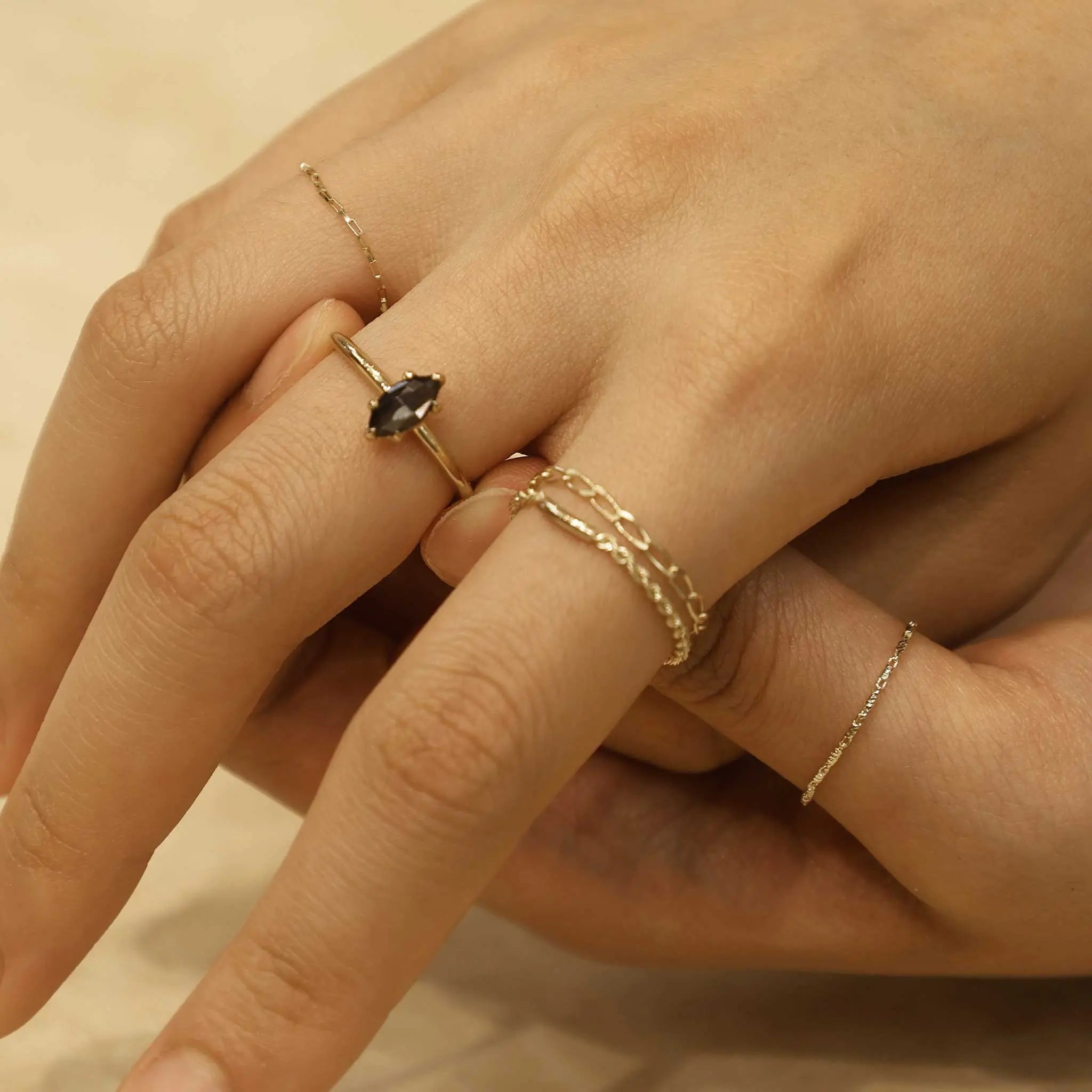 BEATTI Ring Carverli • 14K Gold Chain Rin Carverli • 14K Gold Chain Rin