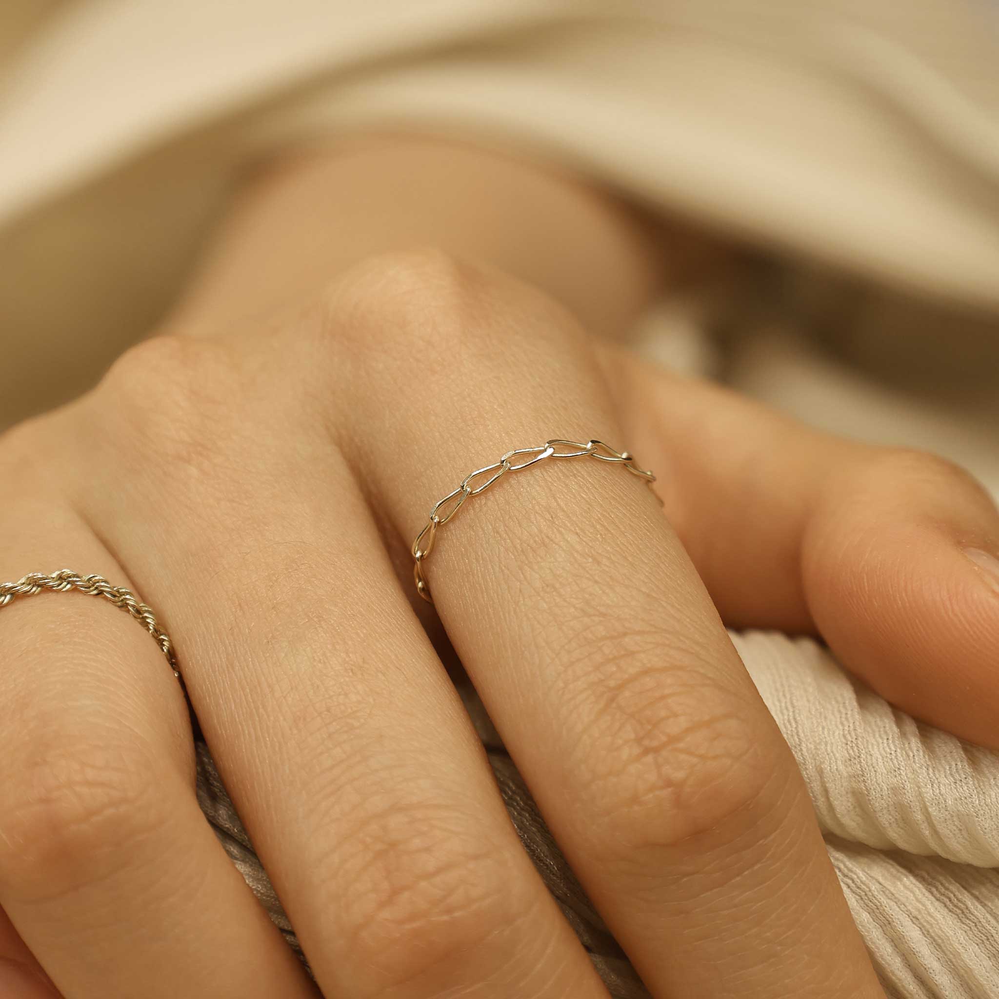 BEATTI Ring Link Chain • 14K Gold Chain Ring Link Chain • 14K Gold Chain Ring