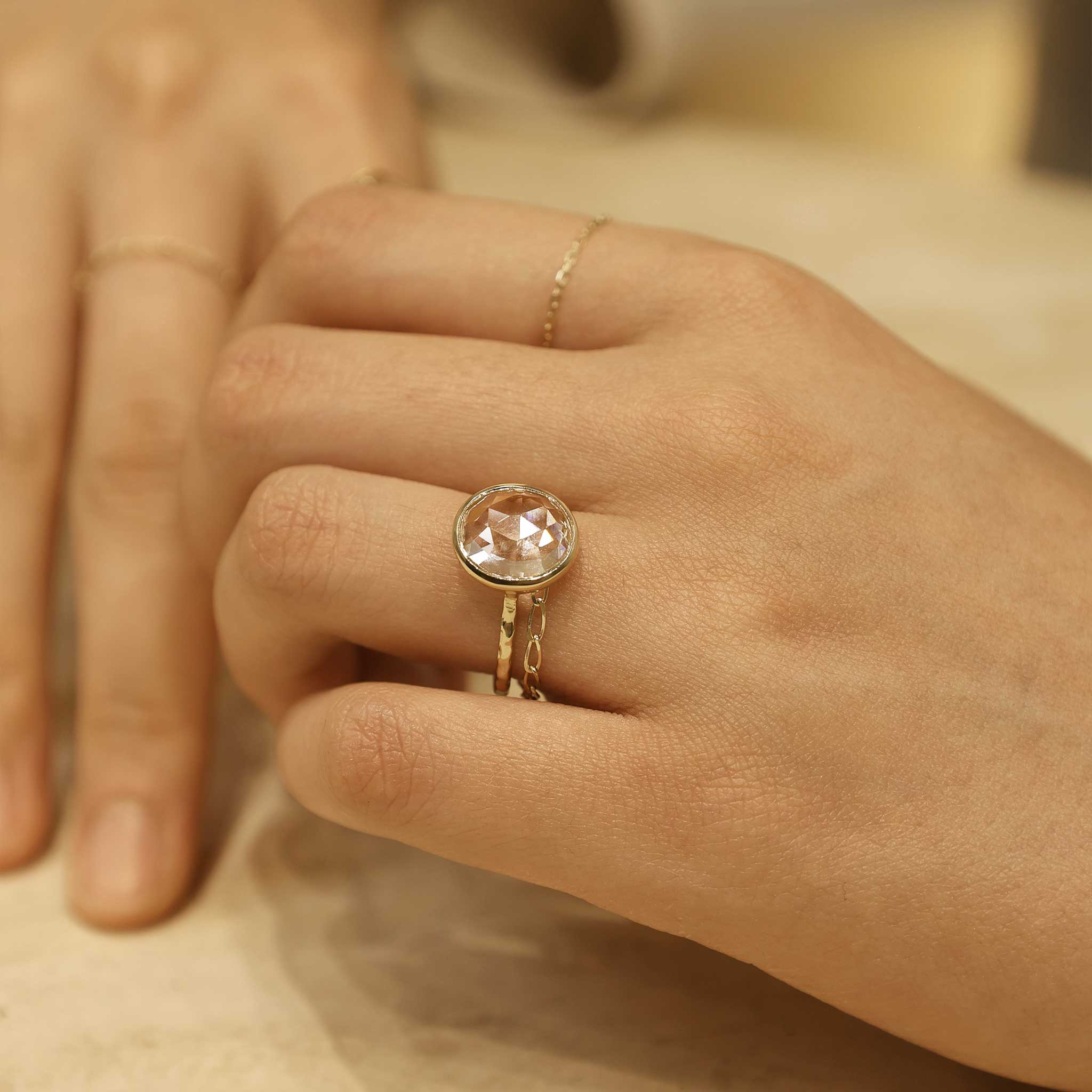 BEATTI Ring 02 _ Gemstone Ring 02 _ Gemstone Ring