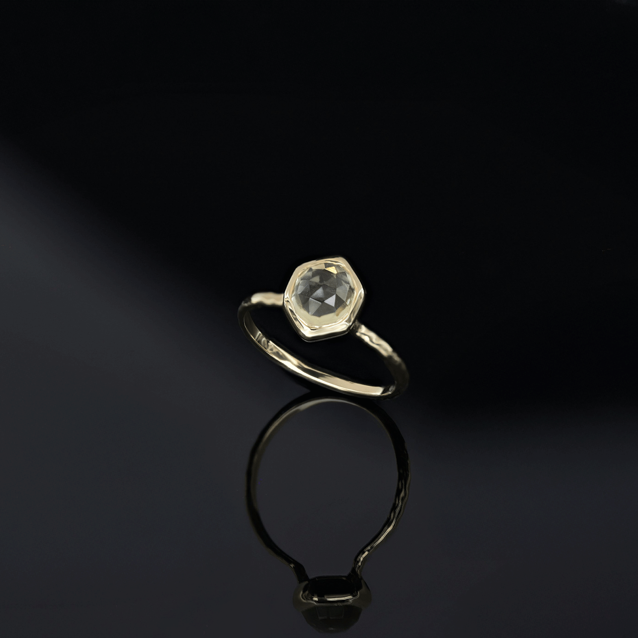 BEATTI Ring 03 _ Gemstone Ring 03 _ Gemstone Ring