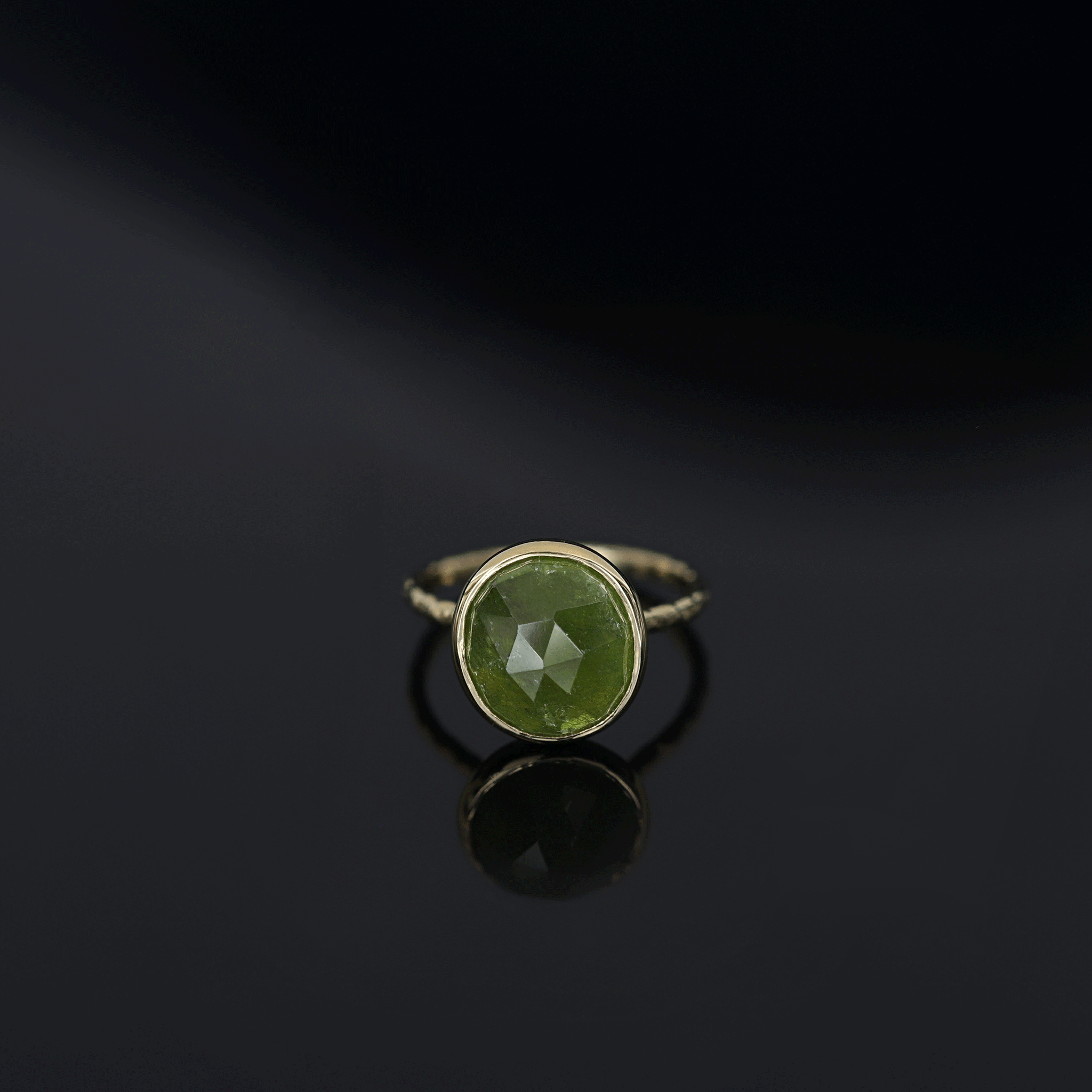 BEATTI Ring 02 _ Gemstone Ring 02 _ Gemstone Ring