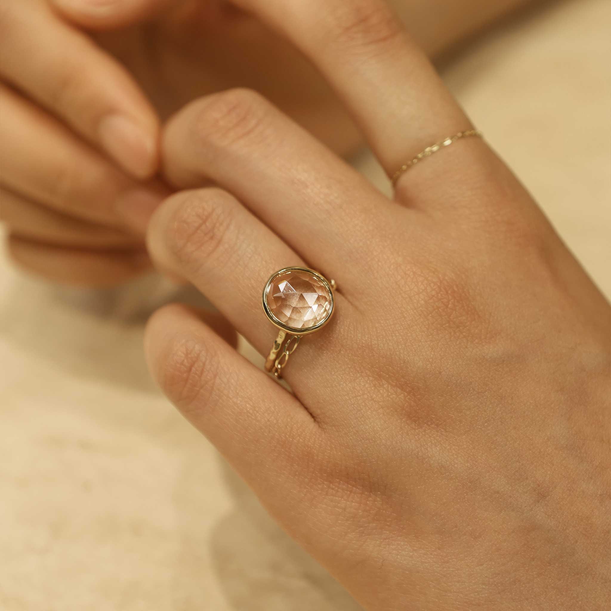 BEATTI Ring 02 _ Gemstone Ring 02 _ Gemstone Ring