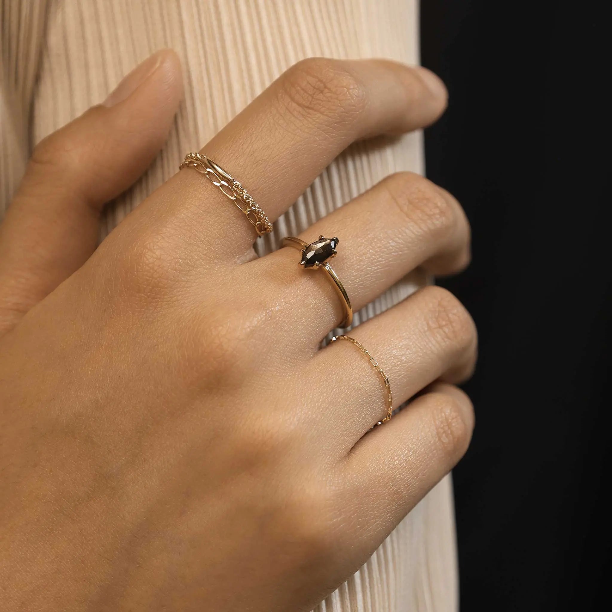 BEATTI Ring Venezia • 14K Gold Chain Ring Venezia • 14K Gold Chain Ring