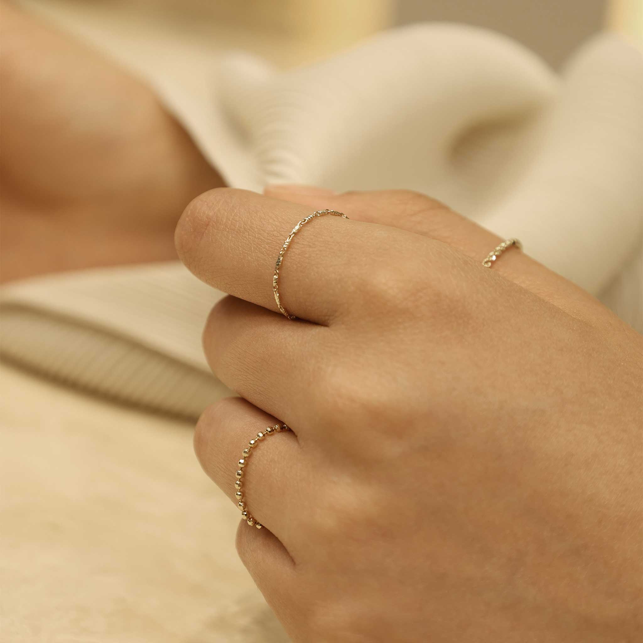 BEATTI Ring Carverli • 14K Gold Chain Rin Carverli • 14K Gold Chain Rin