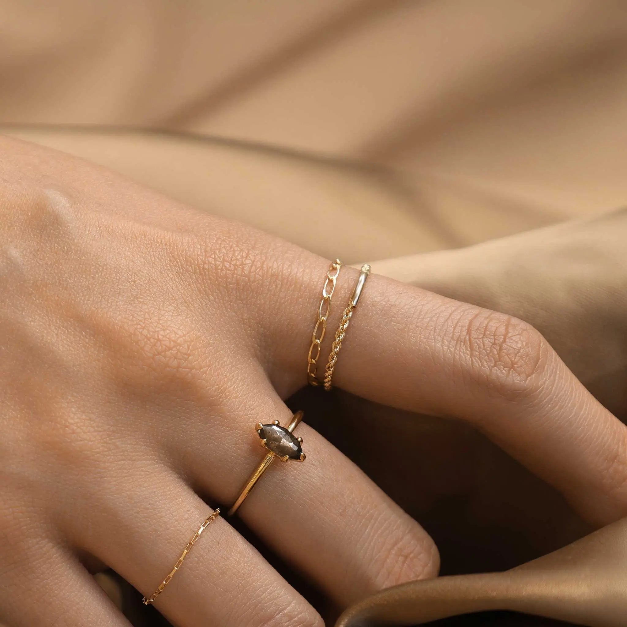 BEATTI Ring Link Chain • 14K Gold Chain Ring Link Chain • 14K Gold Chain Ring