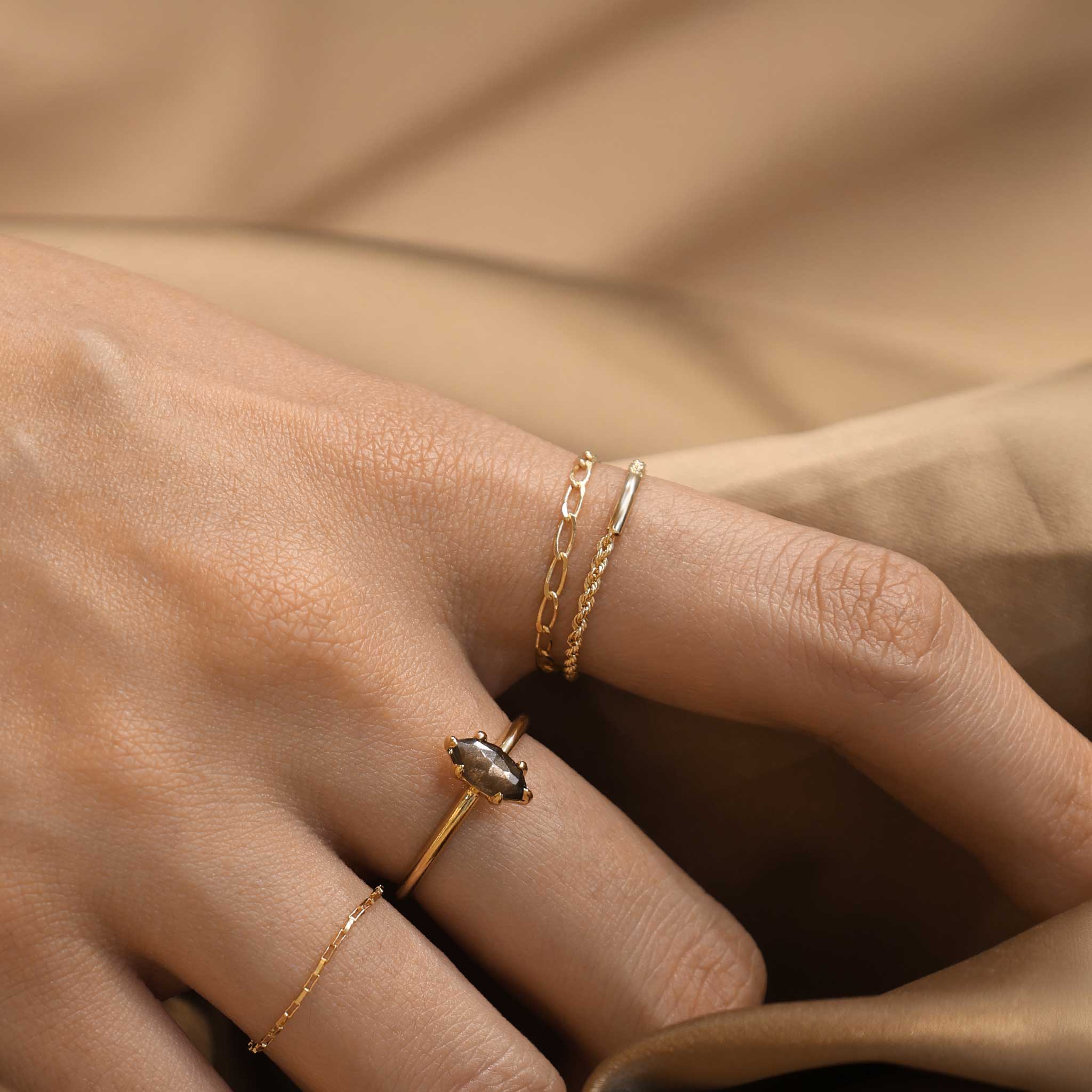 BEATTI Ring Twist Bar • 14K Gold Chain Ring Twist Bar • 14K Gold Chain Ring