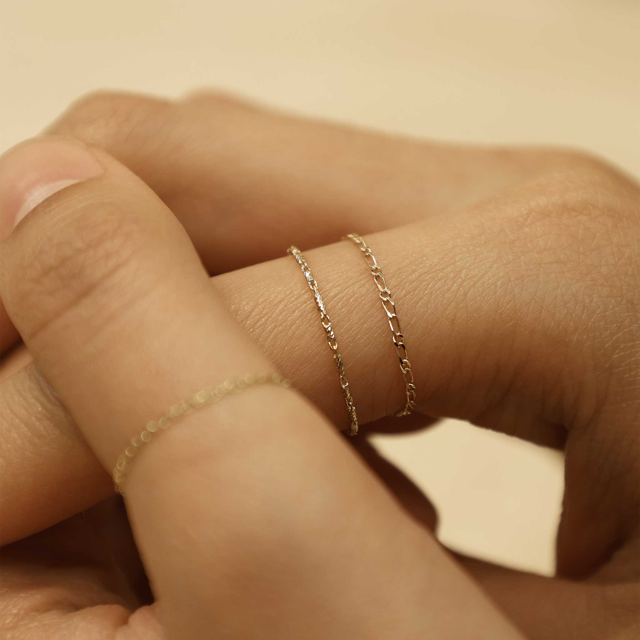 BEATTI Ring Carverli • 14K Gold Chain Rin Carverli • 14K Gold Chain Rin