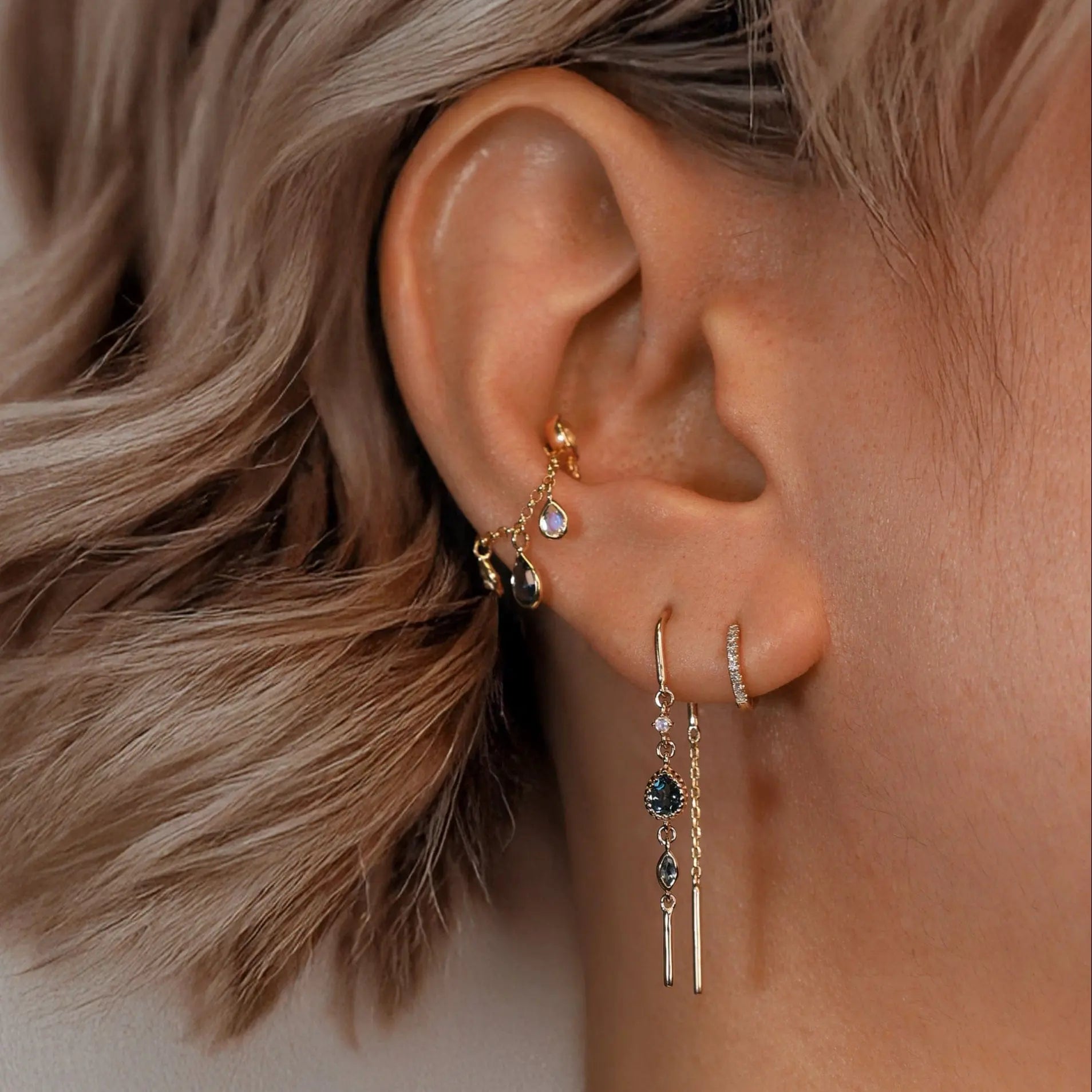 BEATTI Earring Celene • 14K Gold MultiGemstone Hoop Threaders Celene • 14K Gold MultiGemstone Hoop Threaders