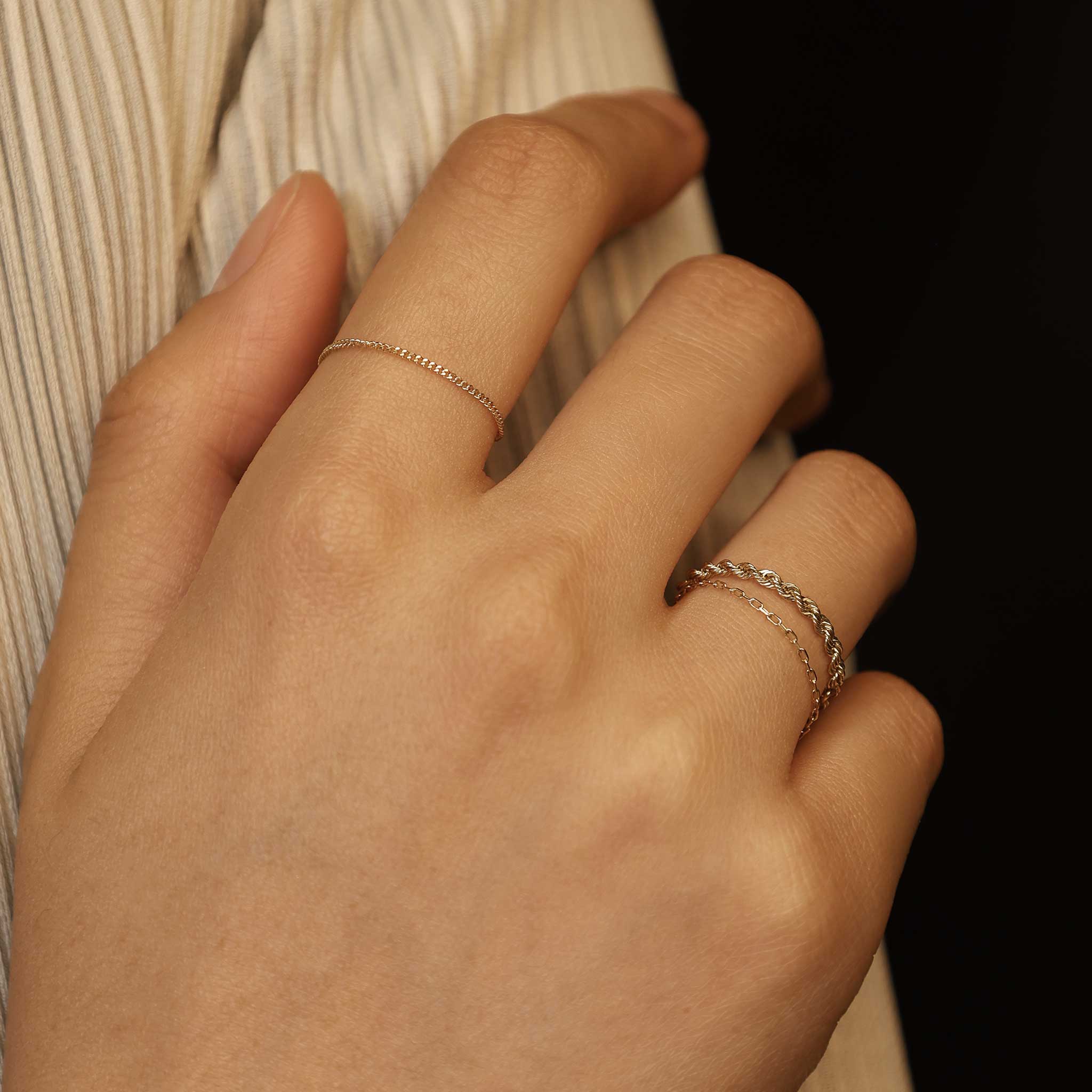 BEATTI Ring No.3 • 14K Gold Chain Ring No.3 • 14K Gold Chain Ring