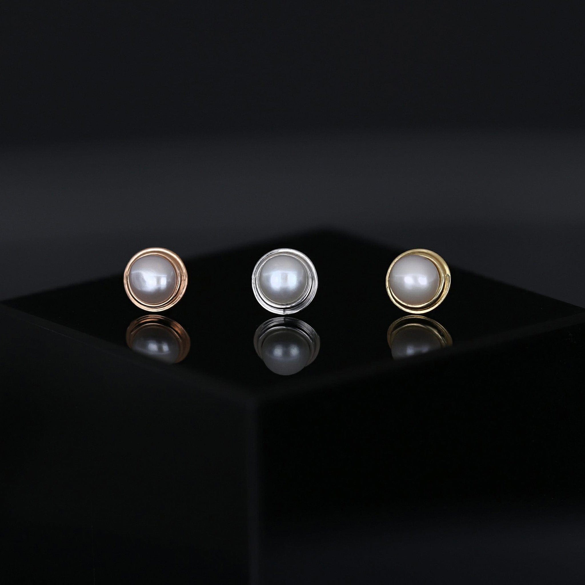BEATTI Hoops 14K Soft Pearl Flat Back Stud 14K Soft Pearl Flat Back Stud