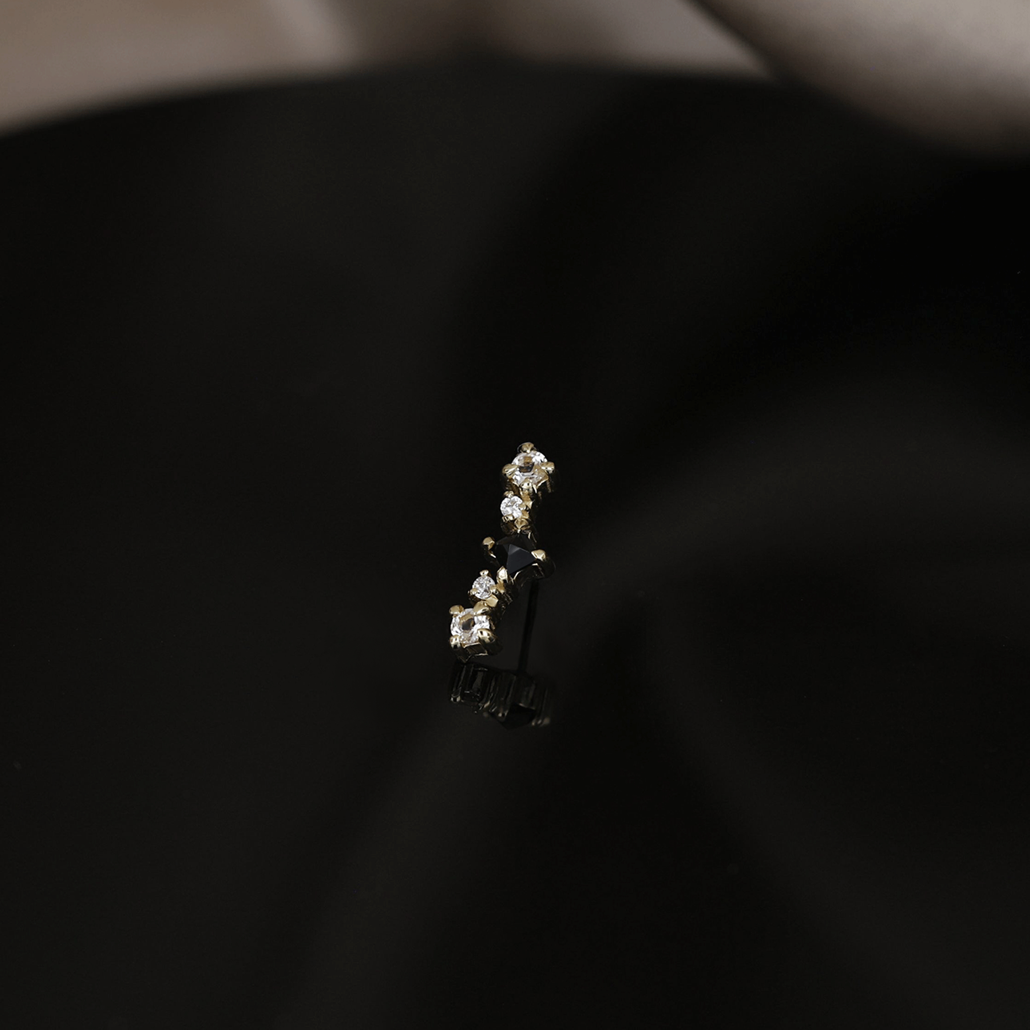 BEATTI Threadless Ends BTE048 • Black Spinel Flat Back Stud BTE048 • Black Spinel Flat Back Stud