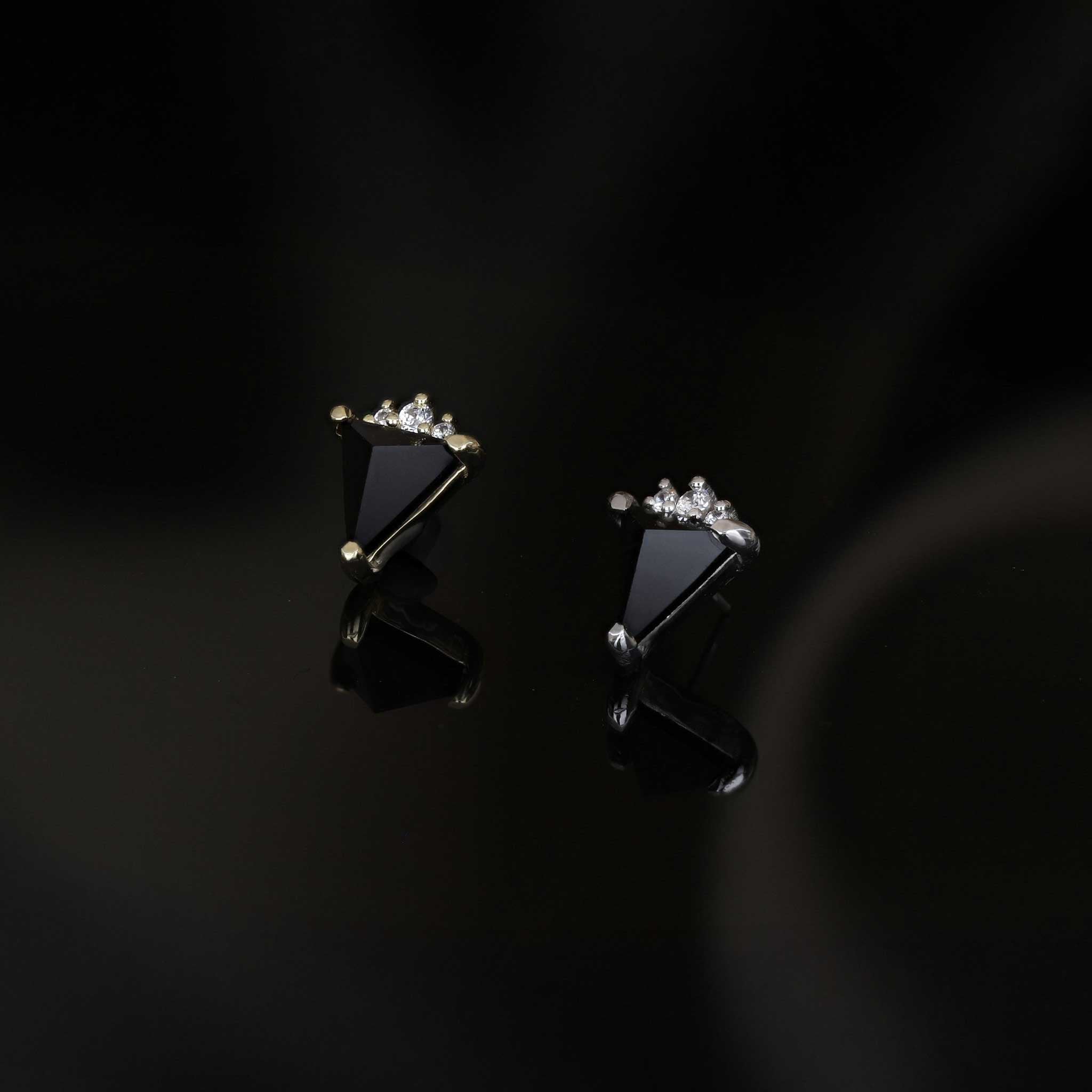 BEATTI Threadless Ends BTE054 • Pyramid Gemstone Flat Back Stud BTE054 • Pyramid Gemstone Flat Back Stud