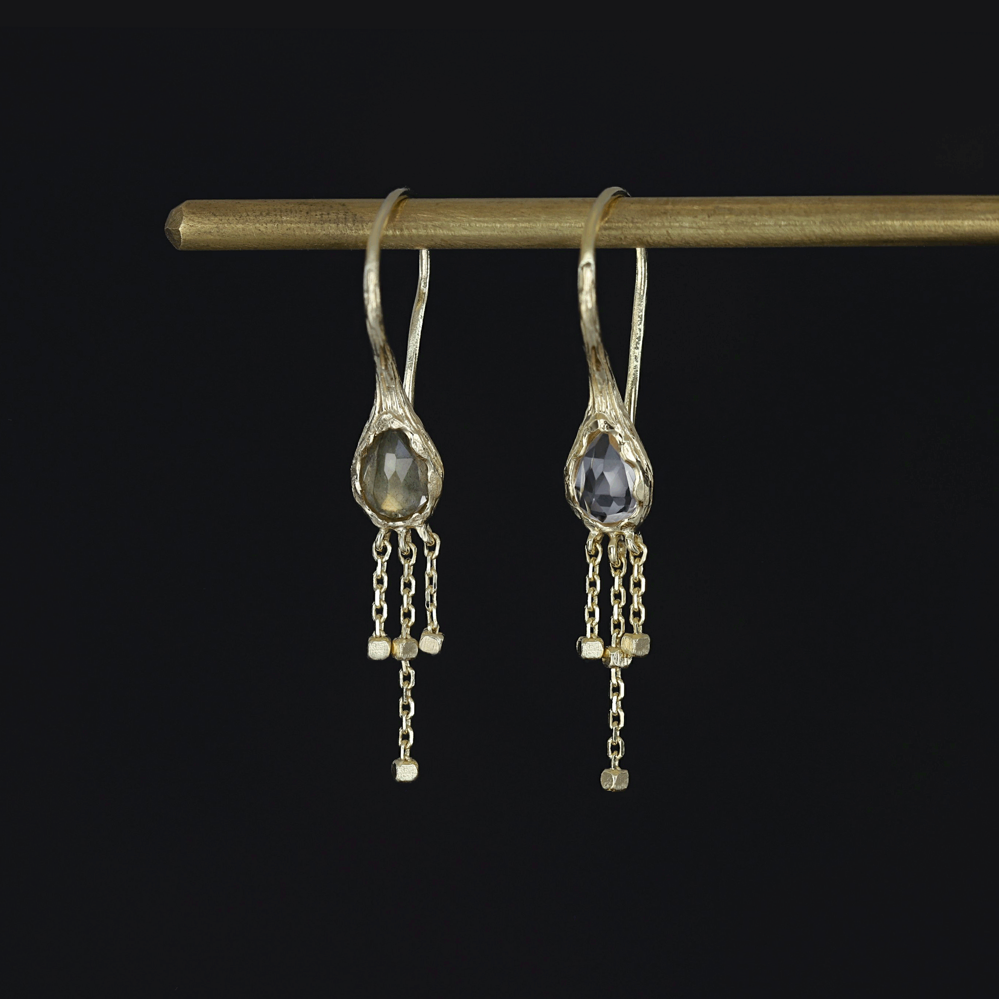 BEATTI Threaders BTE058 • Organic Shape Gemstone Threader Earrings BTE058 • Organic Shape Gemstone Threader Earrings