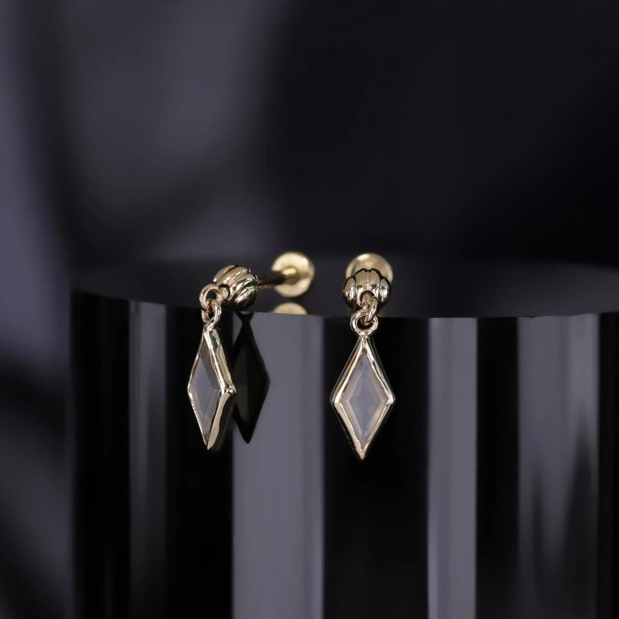 BEATTI Threadless Ends Xena Drop Threadless Flat Back Stud Xena Drop Threadless Flat Back Stud