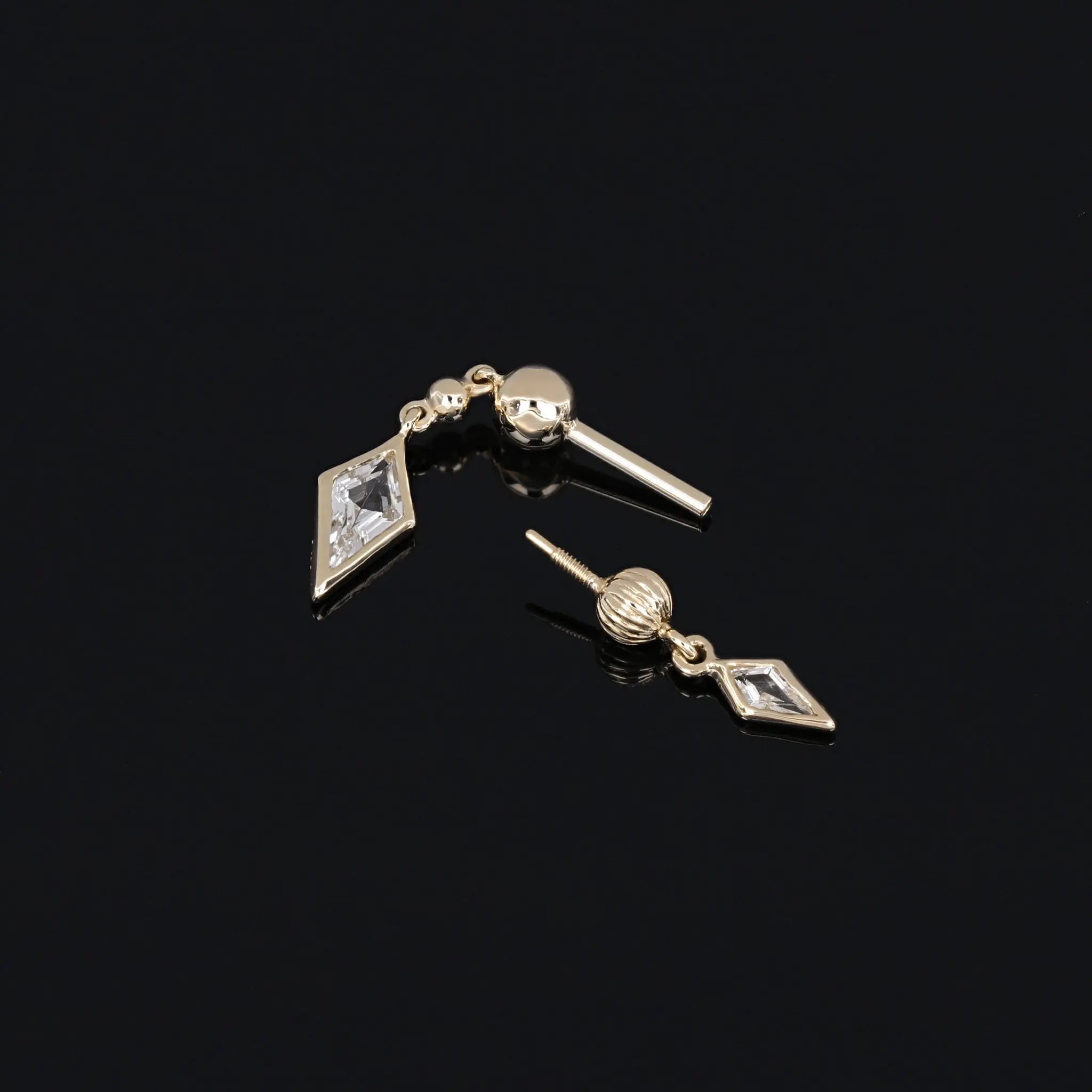 BEATTI Internal Thread Vira • White Topaz 14K Solid Gold Double Barbell Internally Threaded Vira • White Topaz 14K Solid Gold Double Barbell Internally Threaded