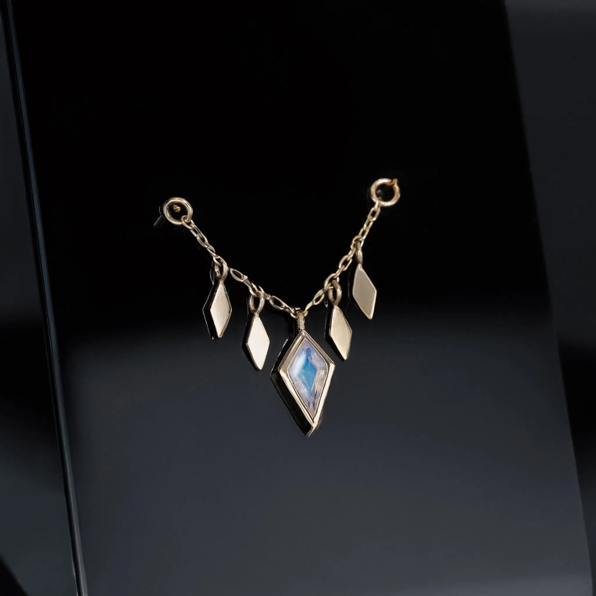 BEATTI Chain Attachments Patra Chain Attachment with Rainbow Moonstone Patra Chain Attachment with Rainbow Moonstone