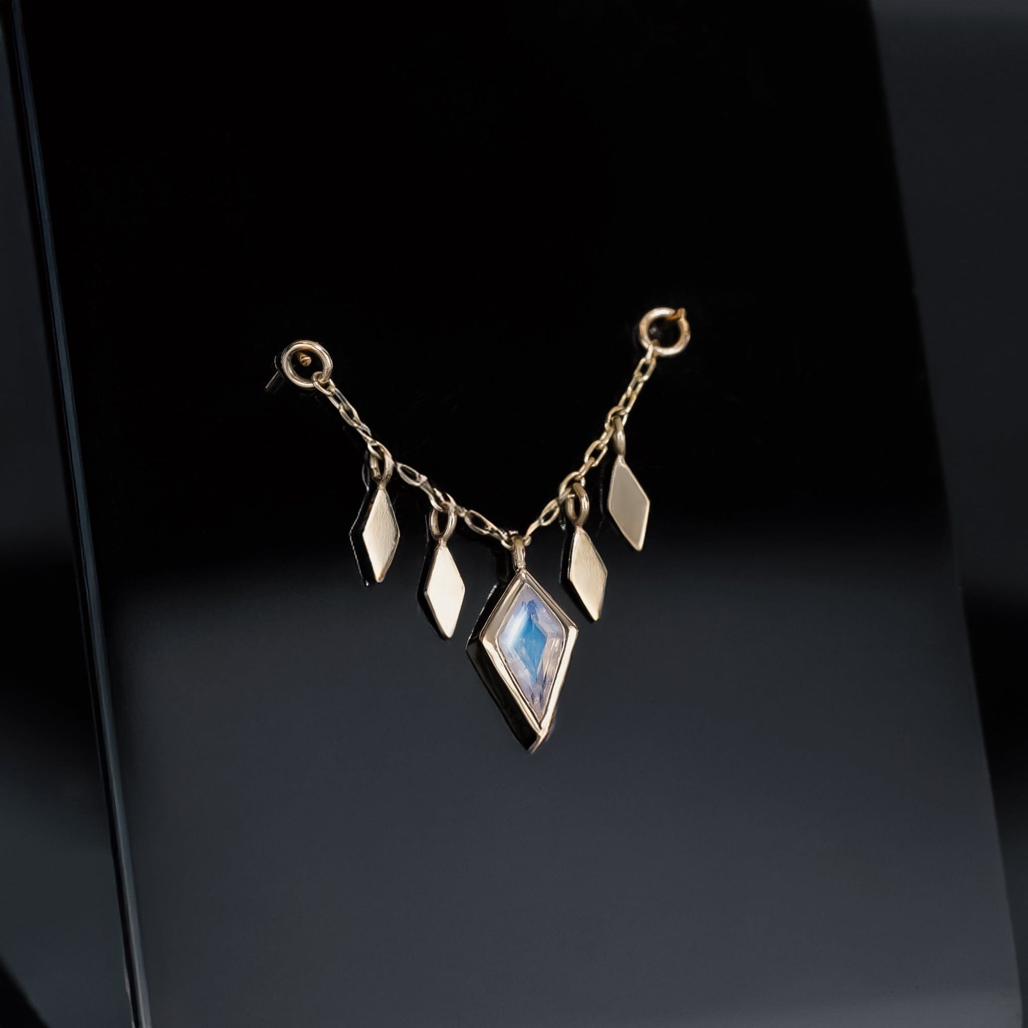 BEATTI Chain Attachments Patra Chain Attachment with Rainbow Moonstone Patra Chain Attachment with Rainbow Moonstone