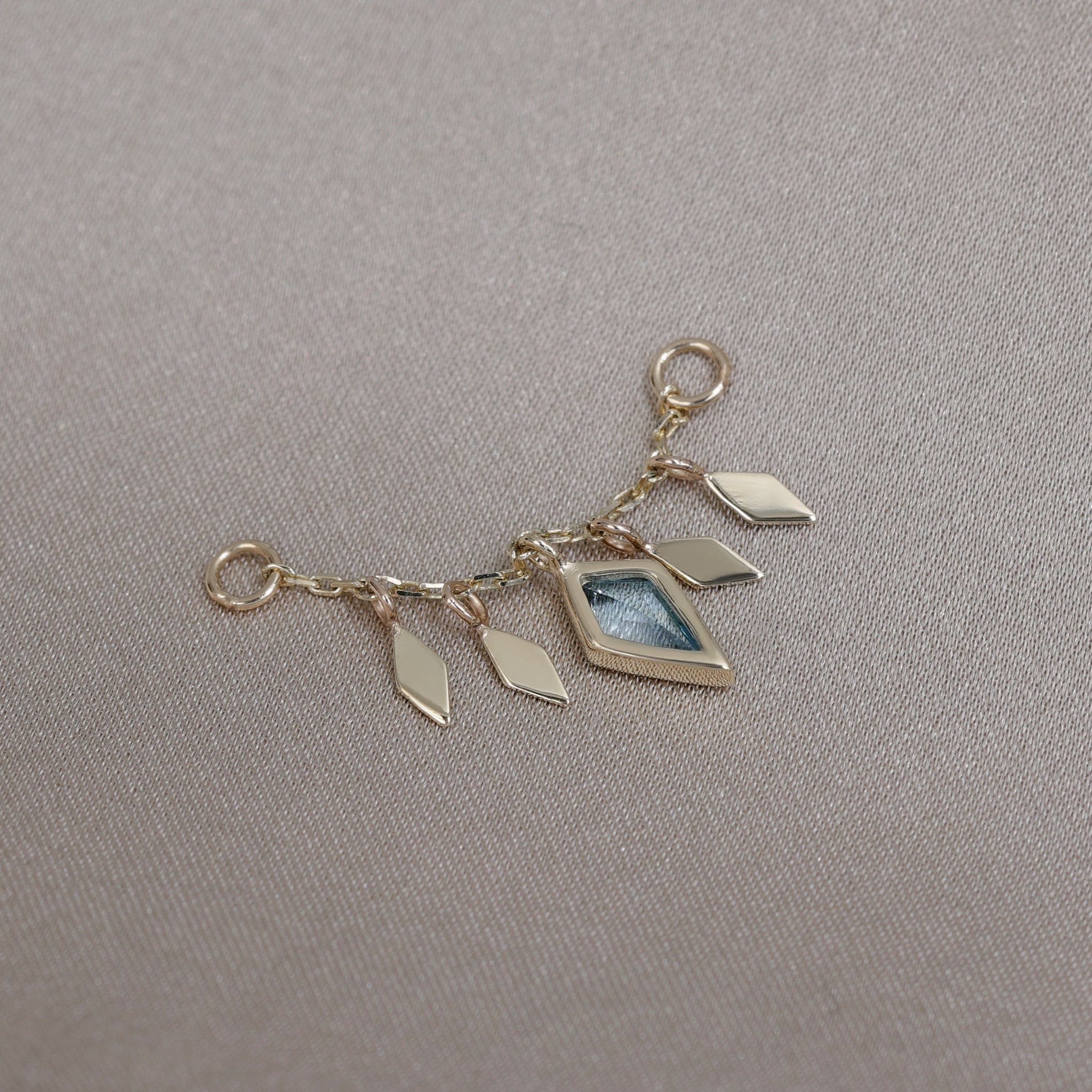 BEATTI Chain Attachments Gold / 22mm Patra Chain Attachment with Swiss Blue Topaz 22mm BTFG012 TBS YG Patra Chain Attachment with Swiss Blue Topaz 22mm