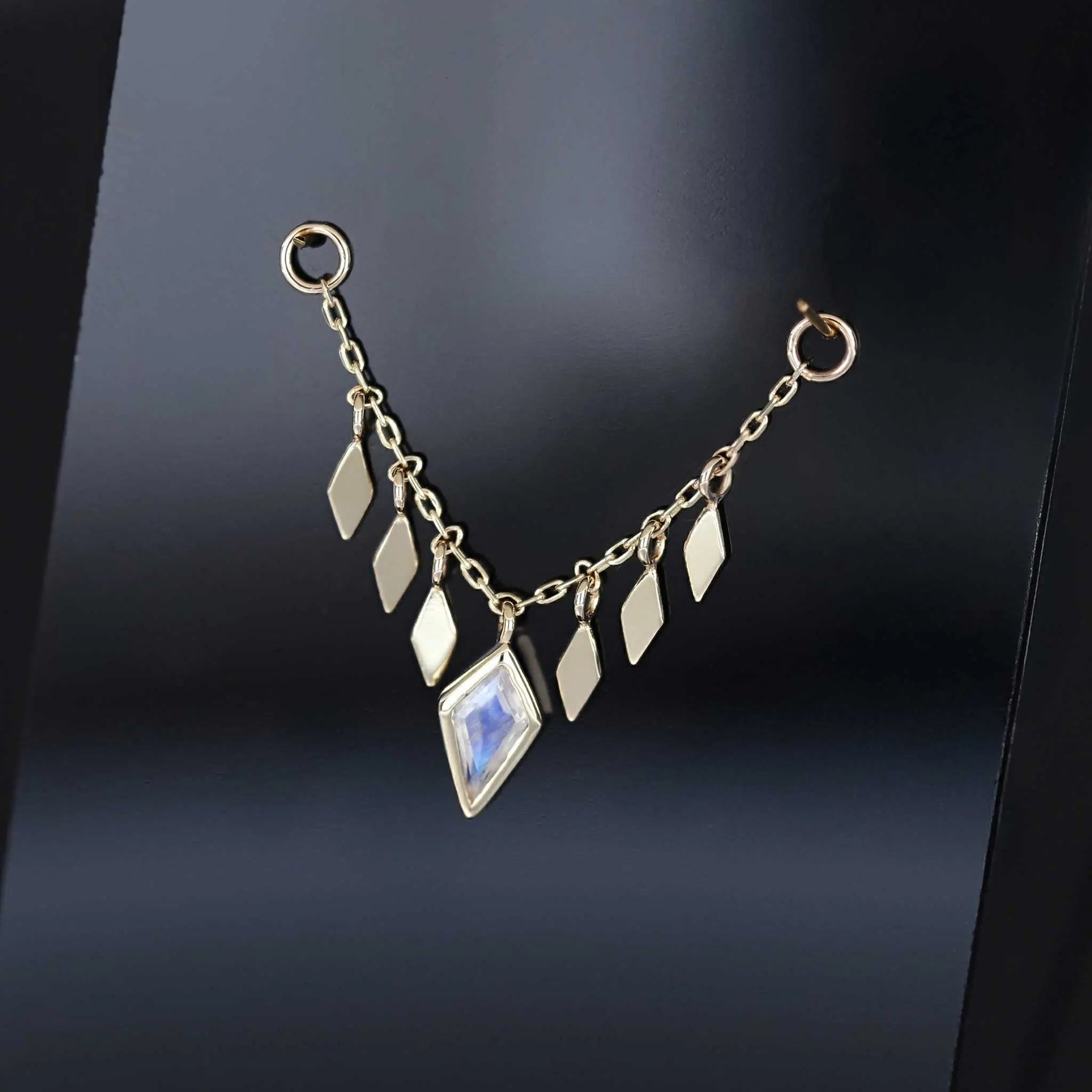 BEATTI Chain Attachments Patra Chain Attachment with Rainbow Moonstone 32mm Patra Chain Attachment with Rainbow Moonstone 32mm