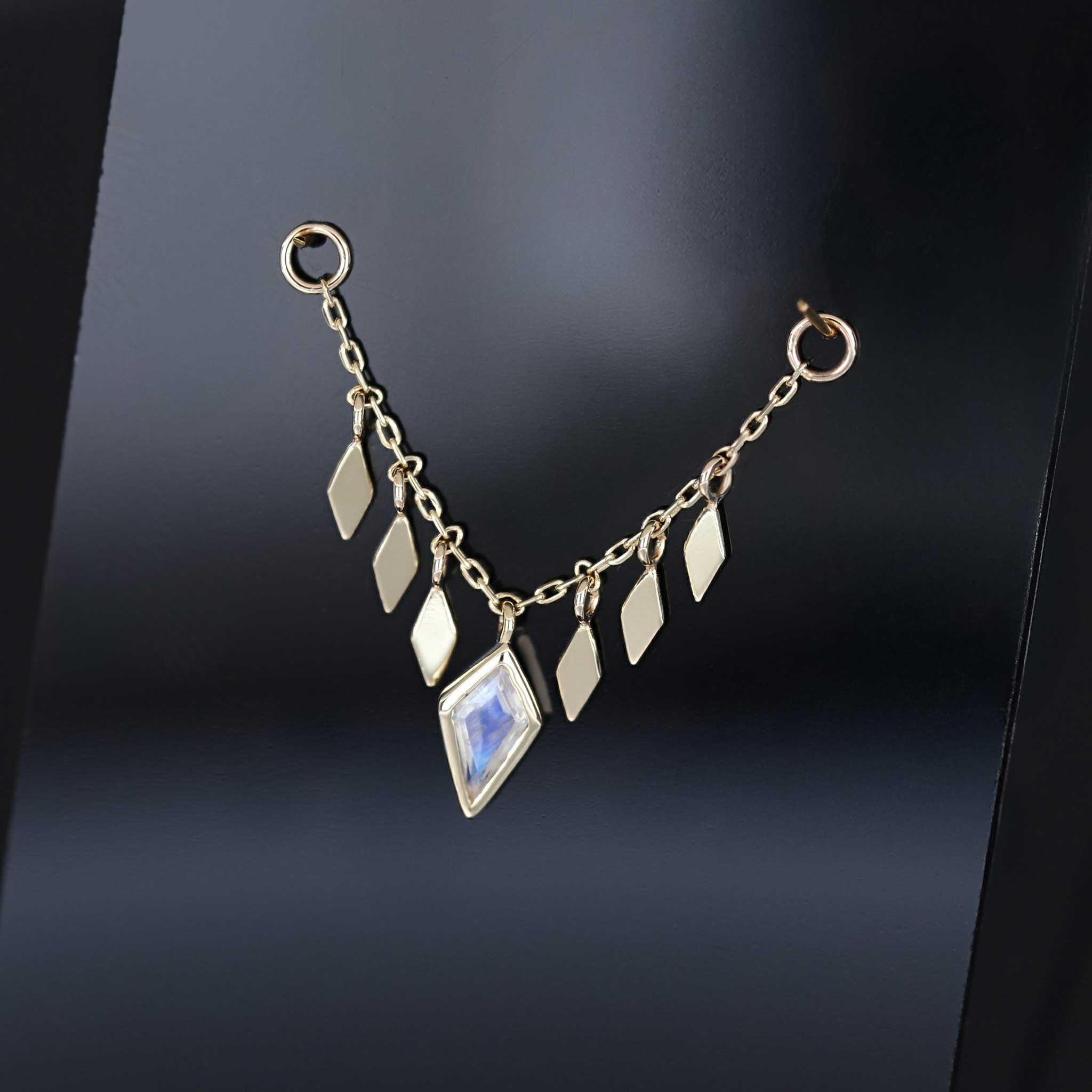 BEATTI Chain Attachments Patra Chain Attachment with Rainbow Moonstone 32mm Patra Chain Attachment with Rainbow Moonstone 32mm