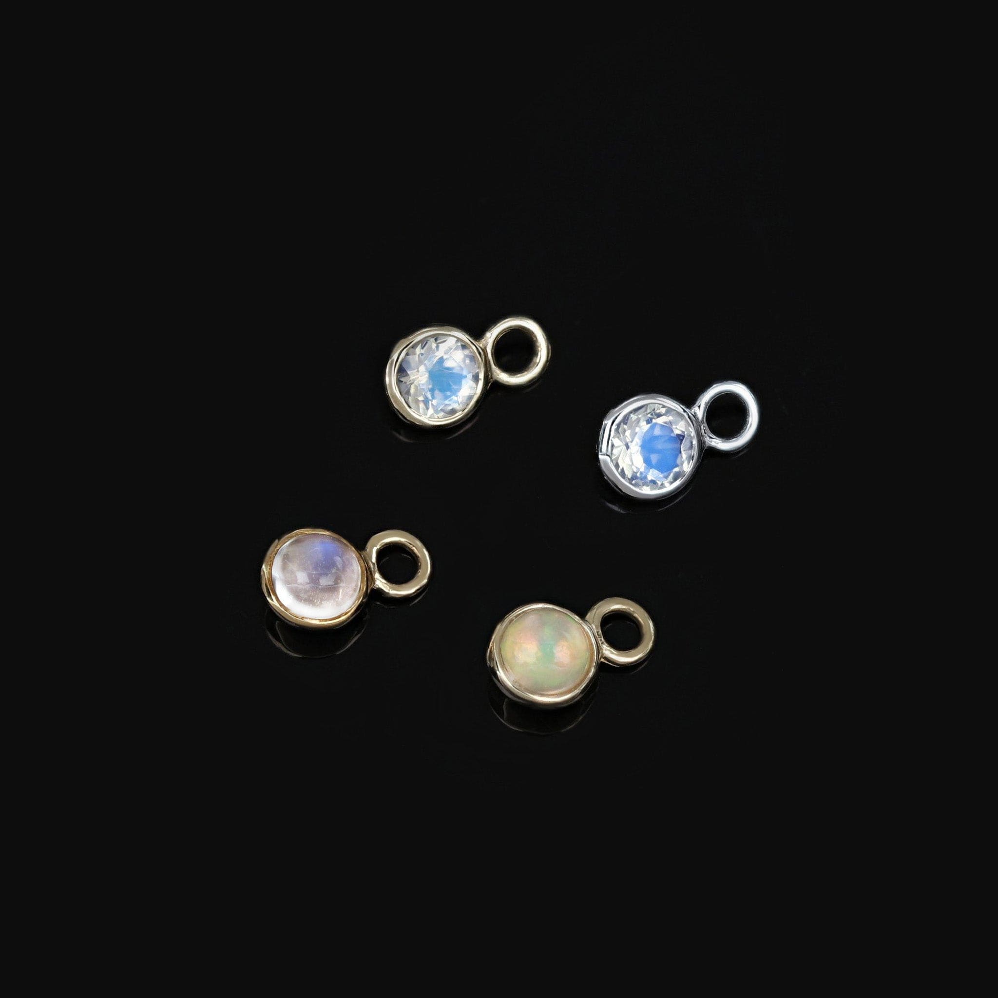 BEATTI Charms BTPG021 • Rainbow Moonstone Charm BTPG021 • Rainbow Moonstone Charm