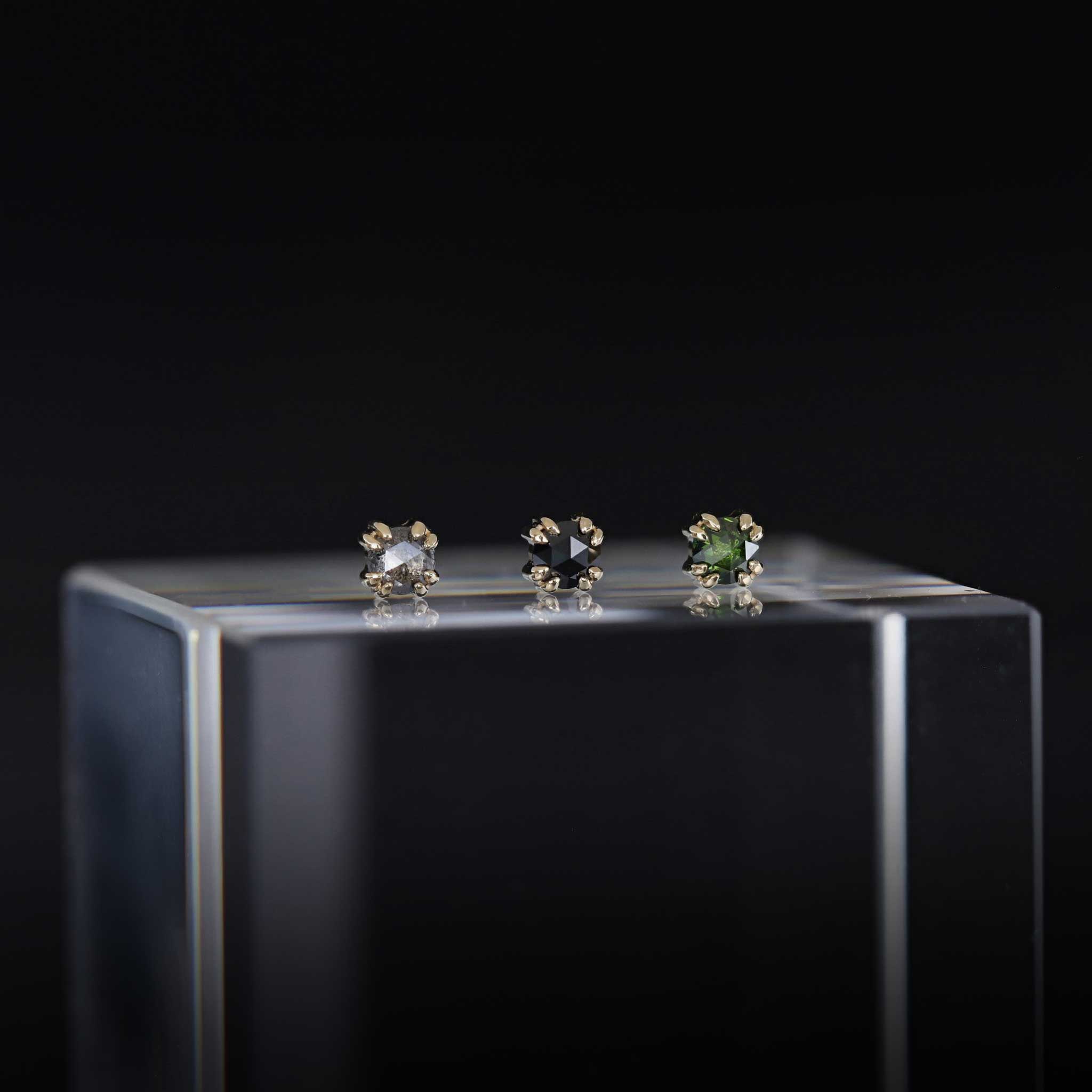 BEATTI Threadless Ends BTPRG074 • 14K Gold Diamond Threadless End BTPRG074 • 14K Gold Diamond Threadless End