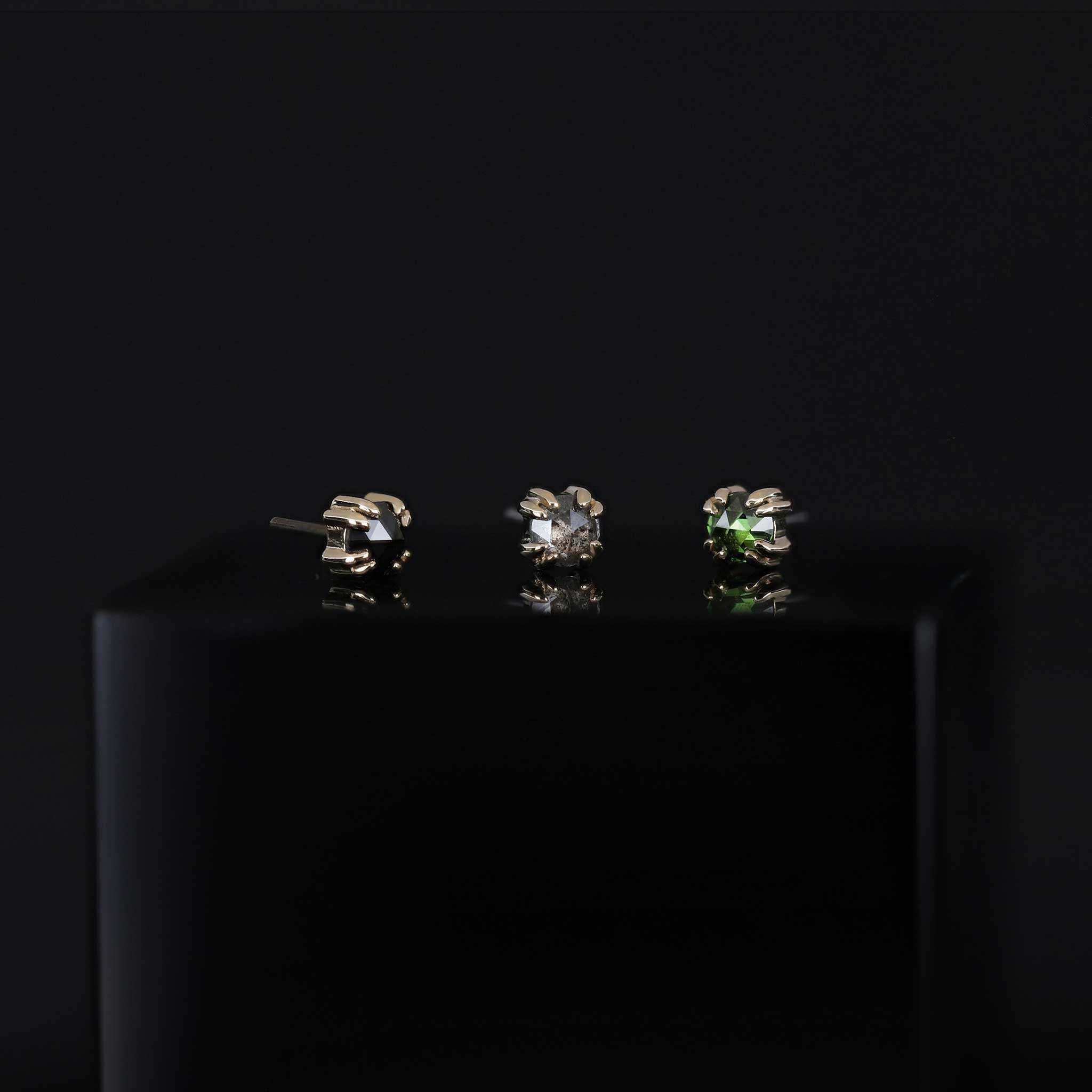 BEATTI Threadless Ends BTPRG074 • 14K Gold Diamond Threadless End BTPRG074 • 14K Gold Diamond Threadless End