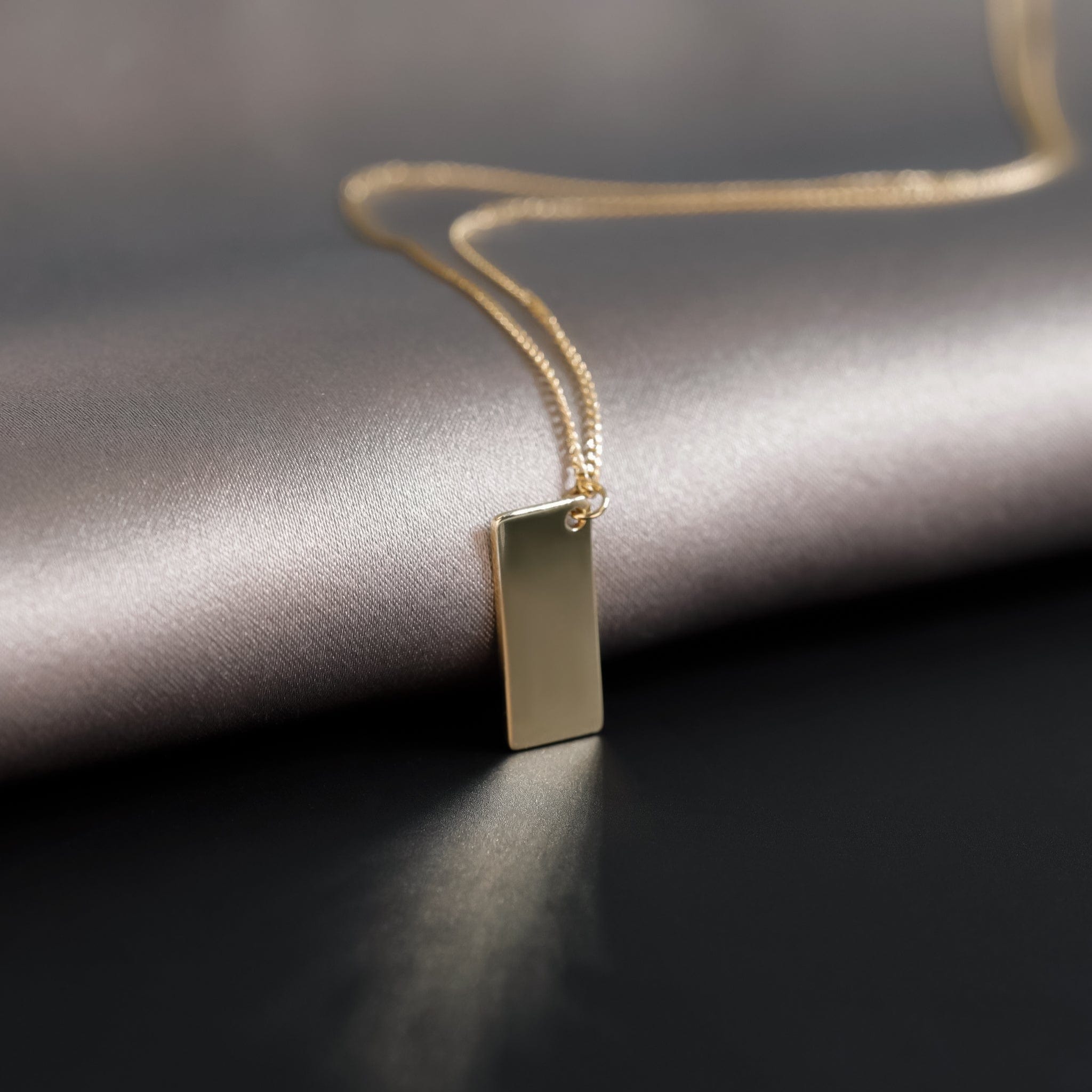 BEATTI Necklace Gold DR108 14K Gold Rectangle Bar Necklace DR108 DR108 14K Gold Rectangle Bar Necklace