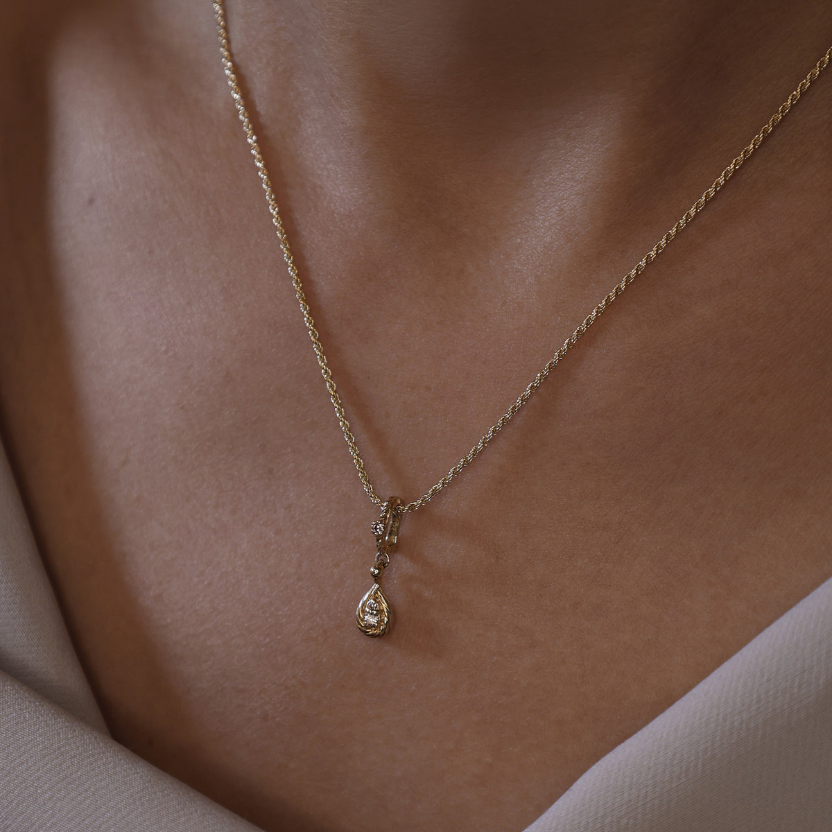 Diamond Sculpted Teardrop Pendant