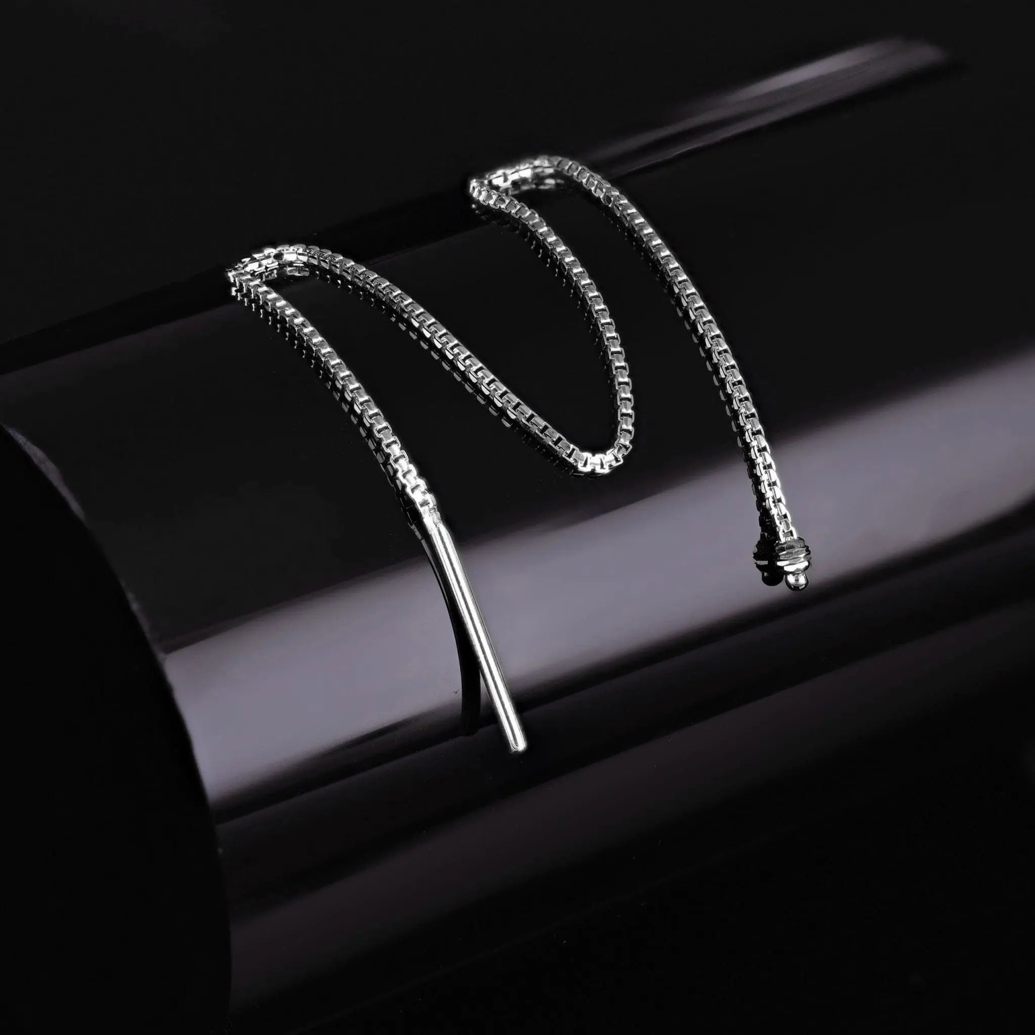 BEATTI Threaders Brillcut White Gold Long Chain Threader with Ball Ends Brillcut White Gold Long Chain Threader with Ball Ends