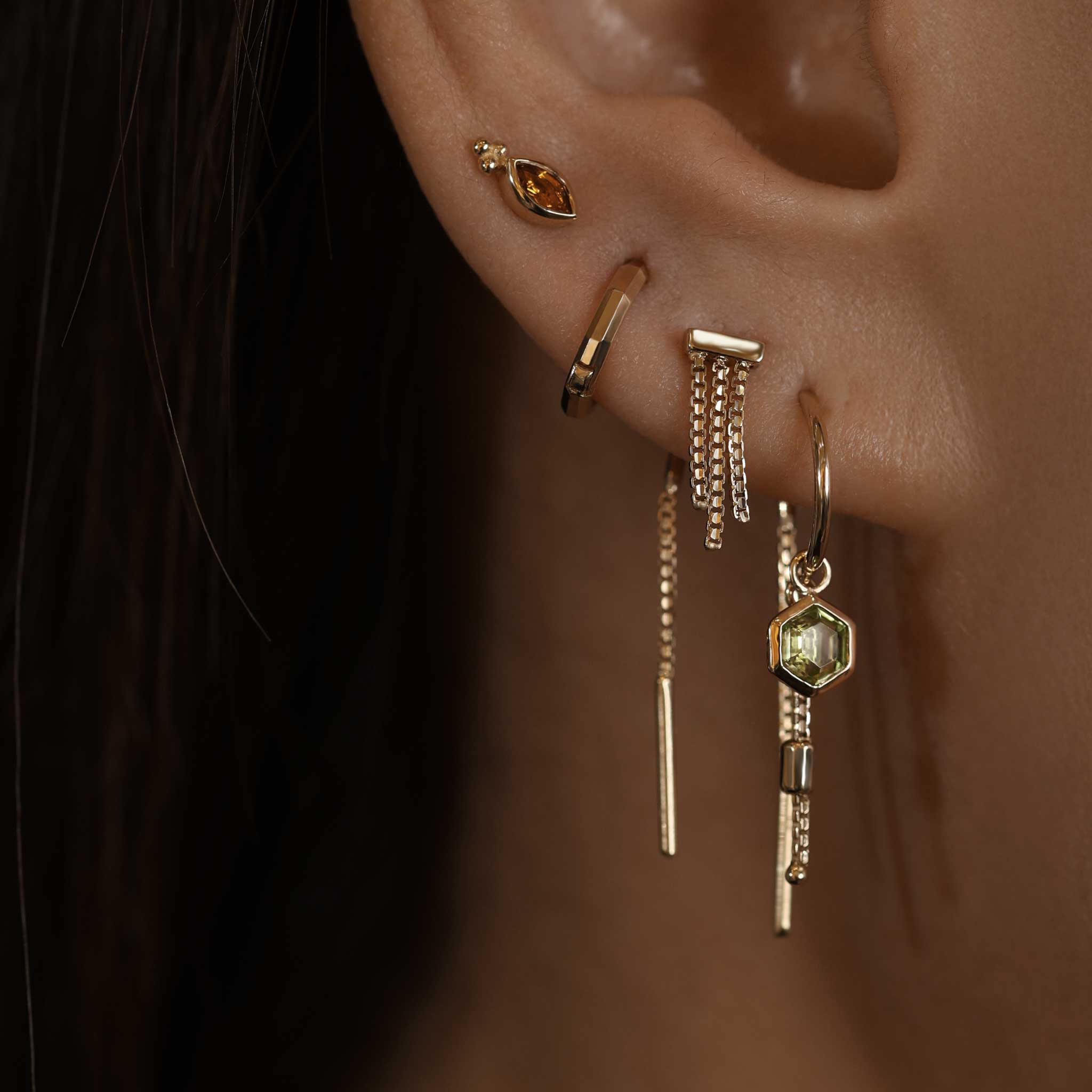 BEATTI Hoops Cascade Arc Threader • Triple BrillCut Box Chains Cascade Arc Threader • Triple BrillCut Box Chains