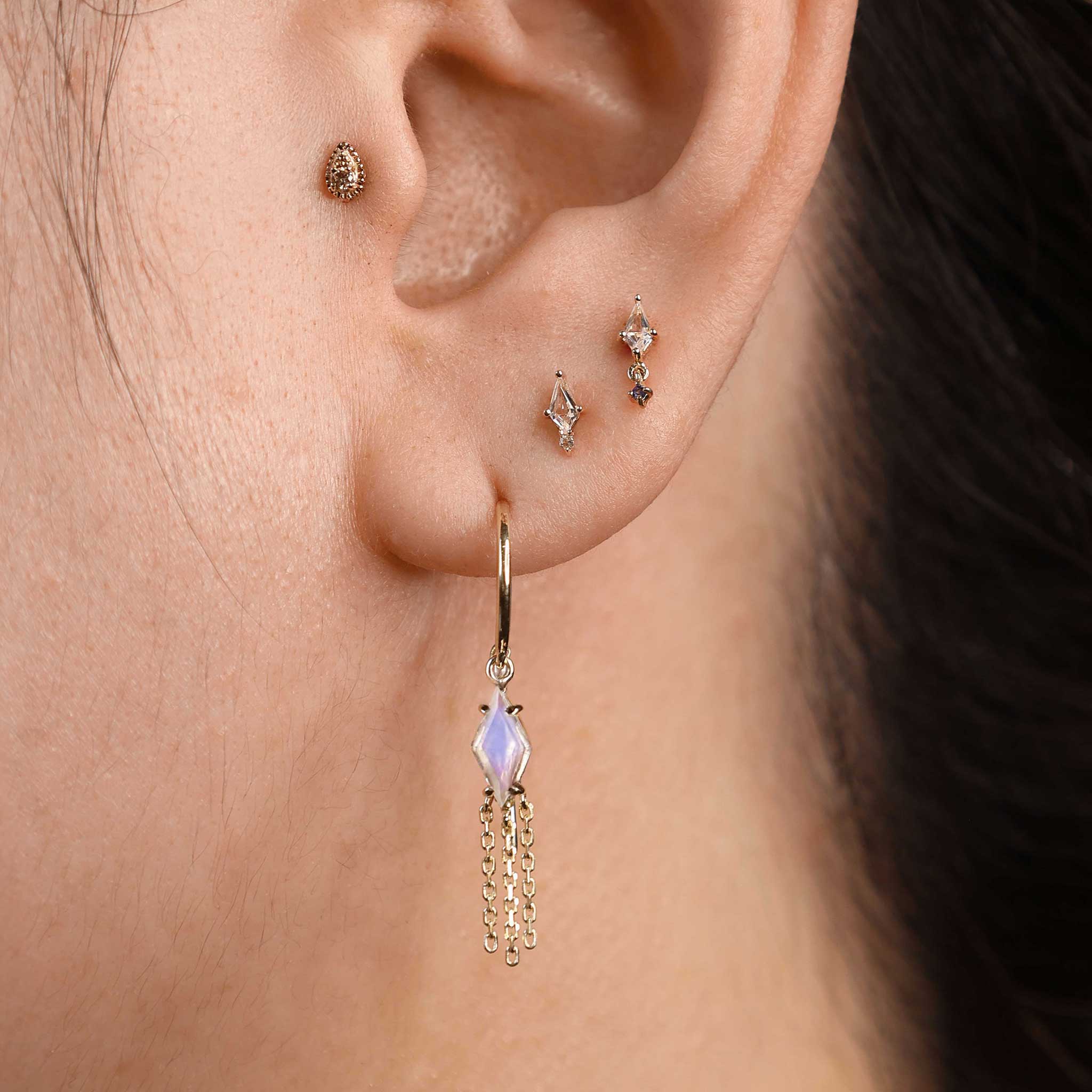 BEATTI Threaders BTE060 • Rainbow Moonstone Rhombus Tassel Gemstone Threader Earrings BTE060 • Rainbow Moonstone Rhombus Tassel Gemstone Threader Earrings