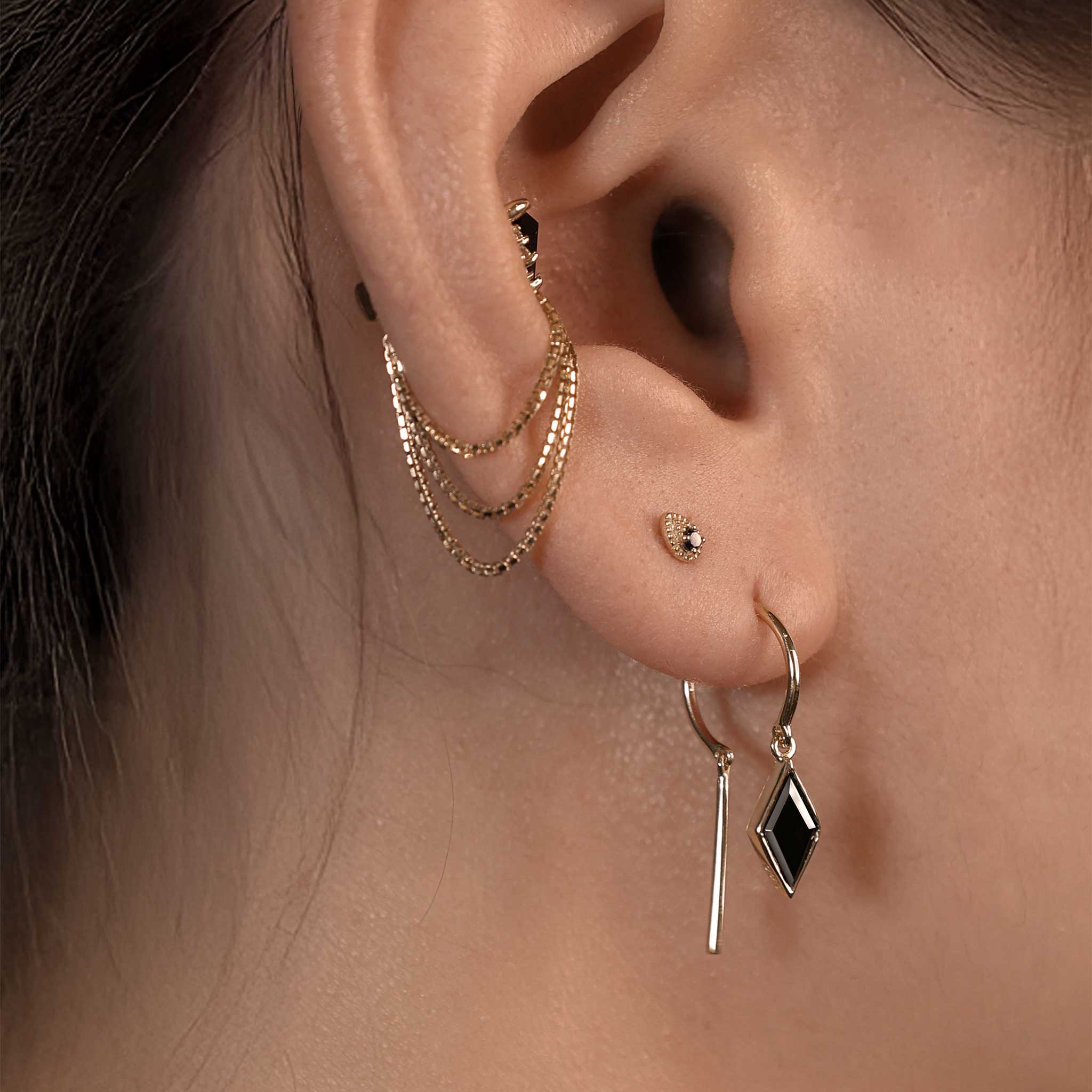 BEATTI Threaders Gold / Black Onyx BTE061 • Black Onyx Rhombus Gemstone Threader Hoop Earrings BTE061 BTE061 • Black Onyx Rhombus Gemstone Threader Hoop Earrings