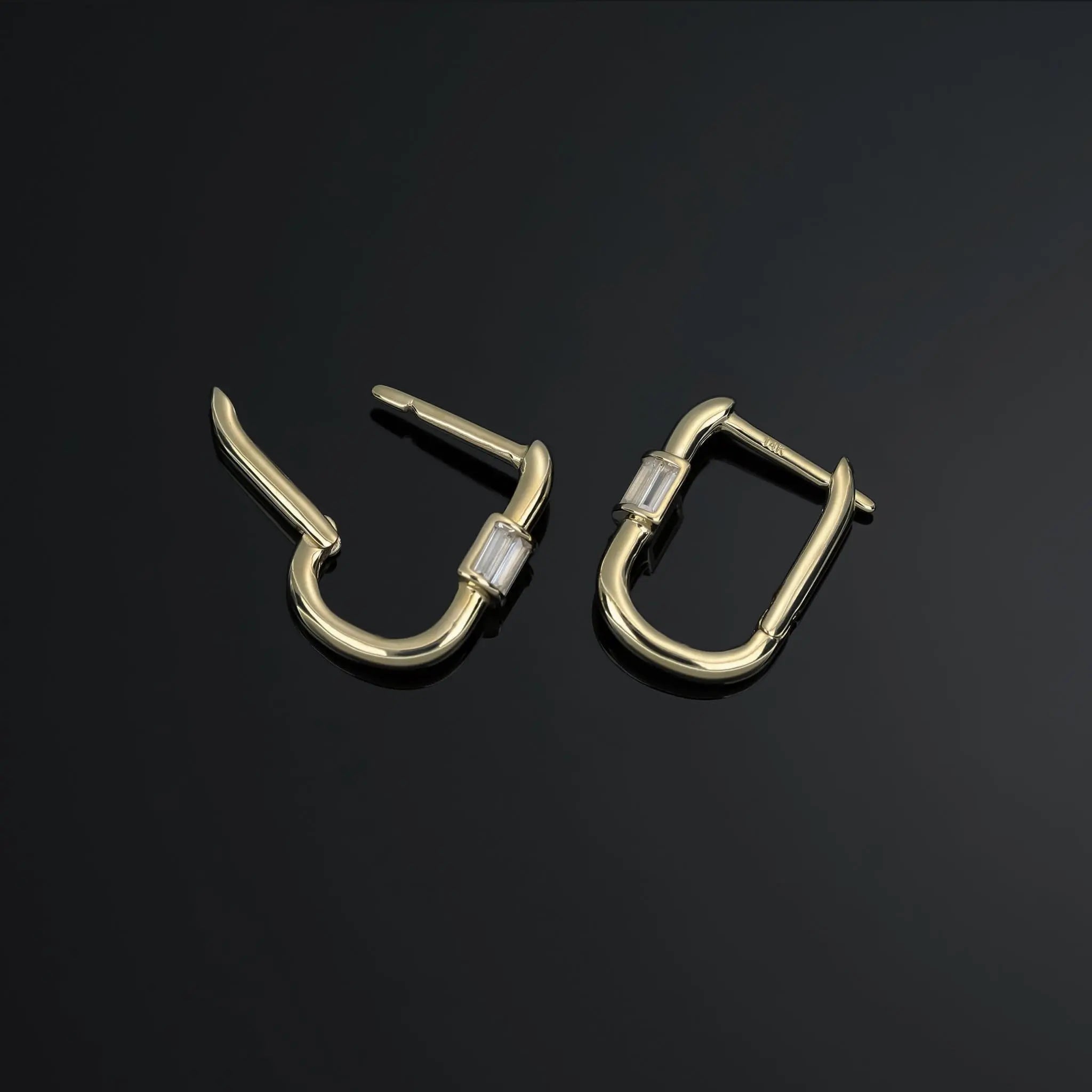 BEATTI Hoops Modern Baguette-Cut CZ U-Hoop Modern Baguette-Cut CZ U-Hoop