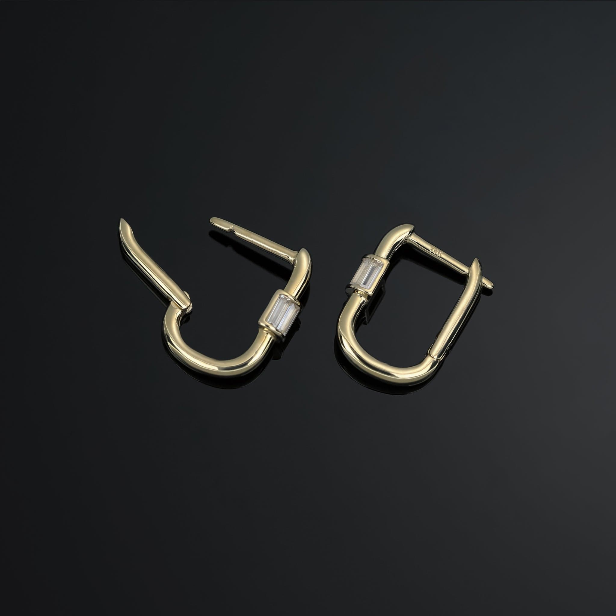 BEATTI Hoops Modern Baguette-Cut CZ U-Hoop Modern Baguette-Cut CZ U-Hoop