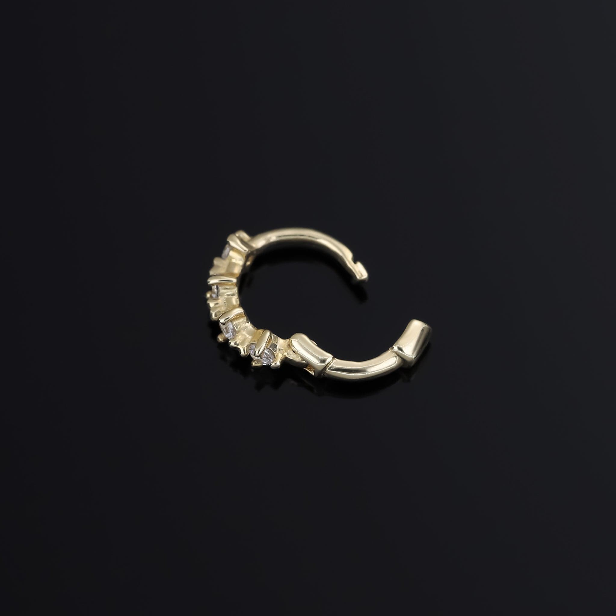 BEATTI Hoops Mini Crown CZ Huggie Mini Crown CZ Huggie