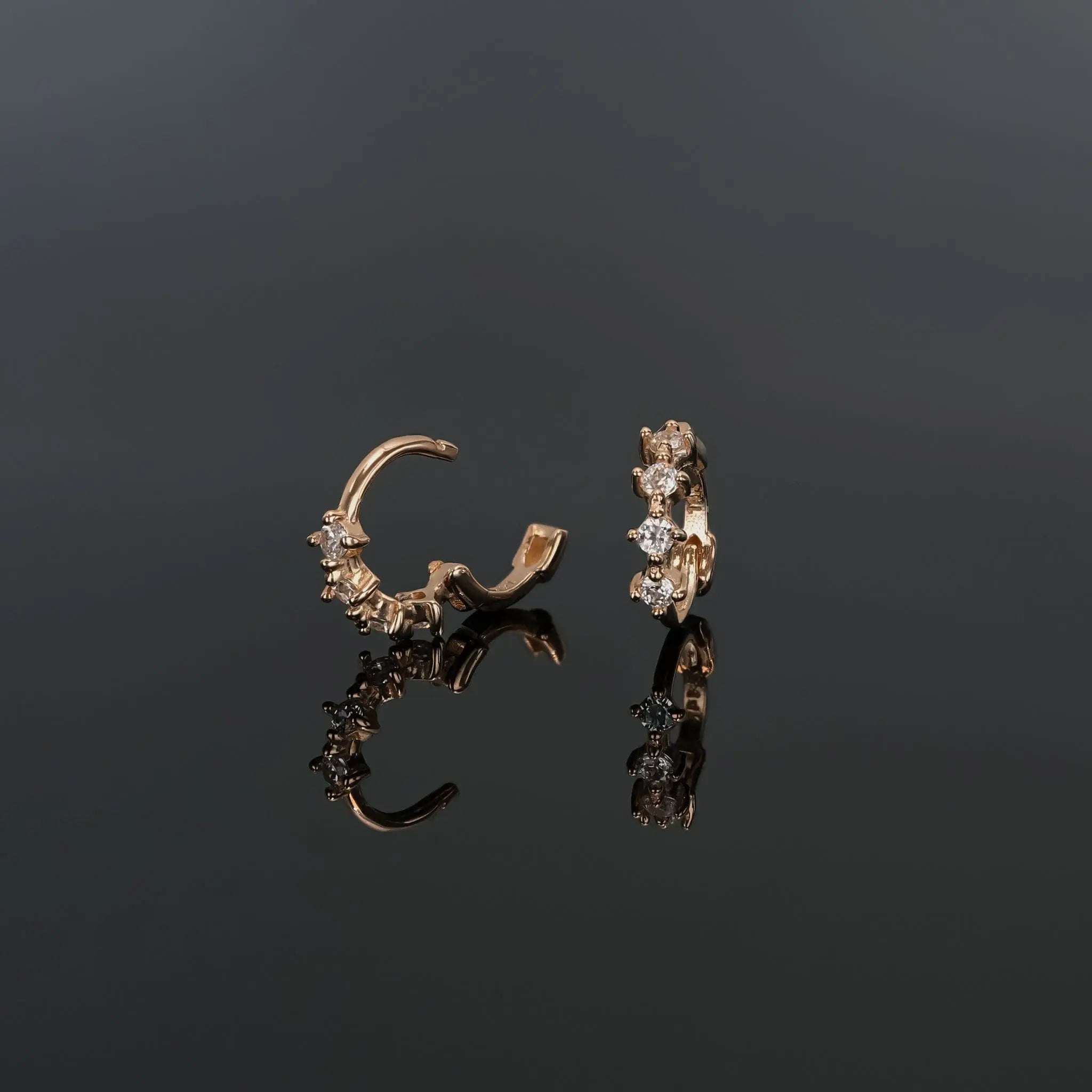 BEATTI Hoops Mini Crown CZ Huggie Mini Crown CZ Huggie