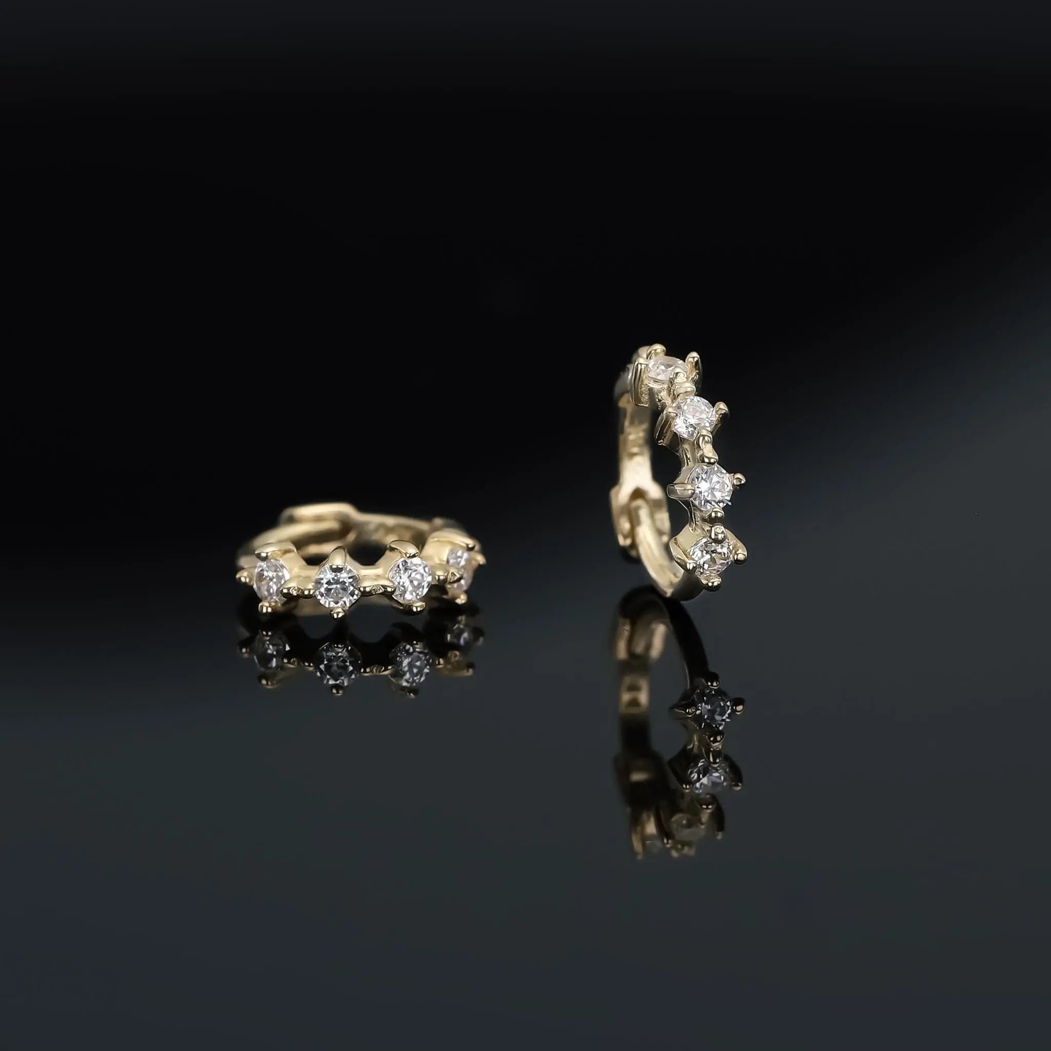 BEATTI Hoops Mini Crown CZ Huggie Mini Crown CZ Huggie