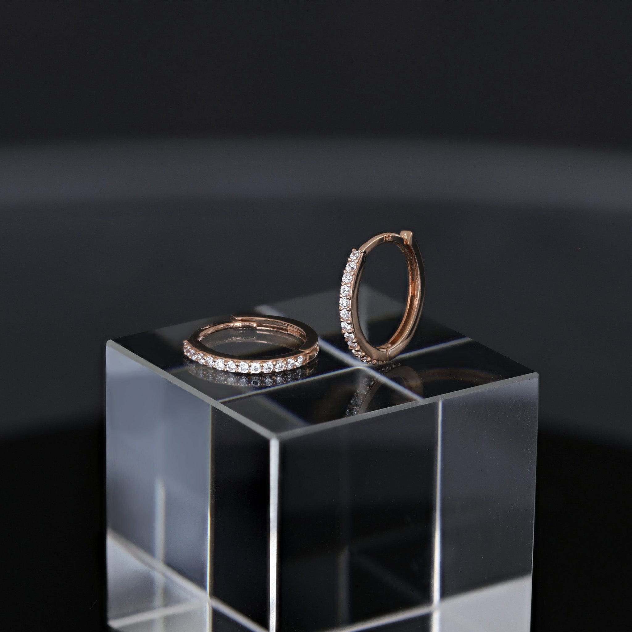 BEATTI Barbell Everyday CZ Pavé Hoop Everyday CZ Pavé Hoop