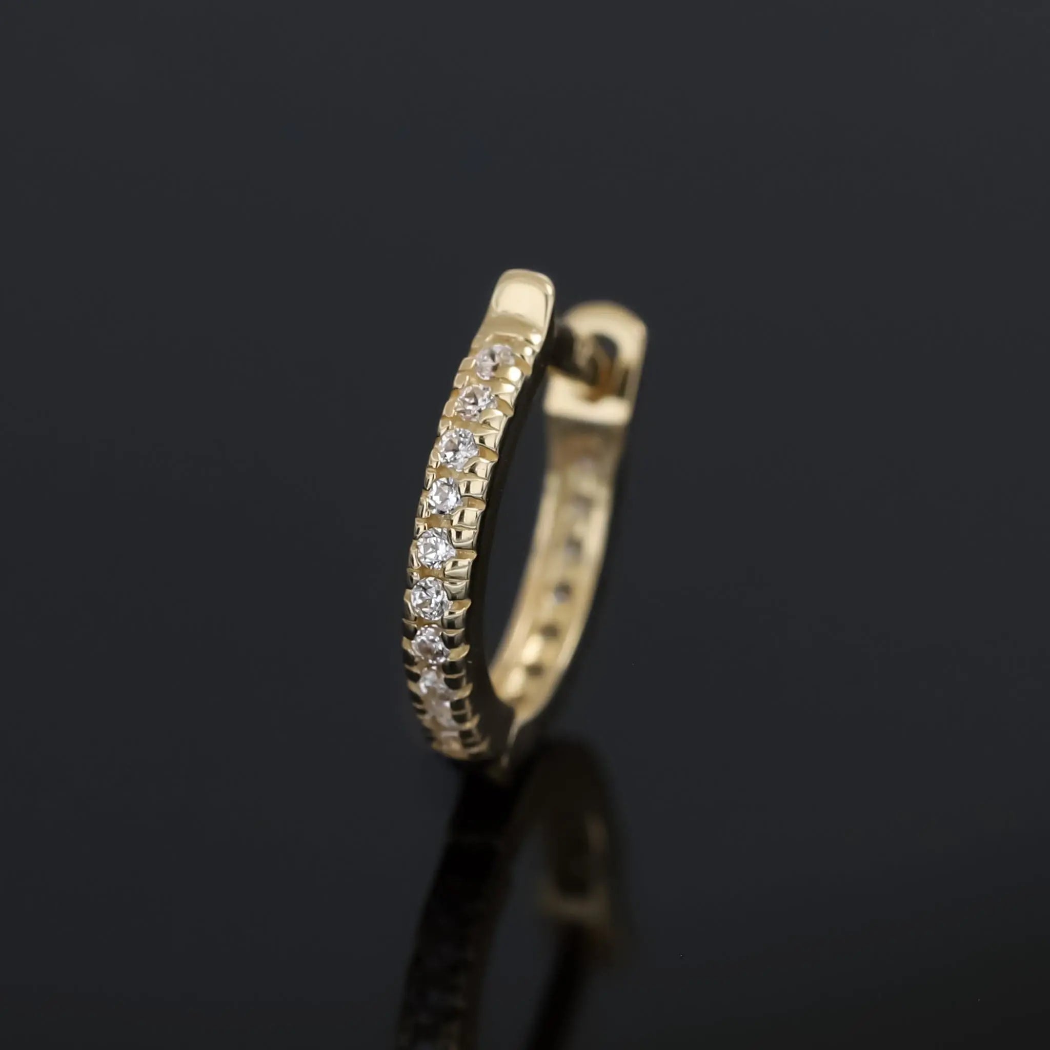 BEATTI Hoops Pavé CZ Classic Hinge Hoop Pavé CZ Classic Hinge Hoop